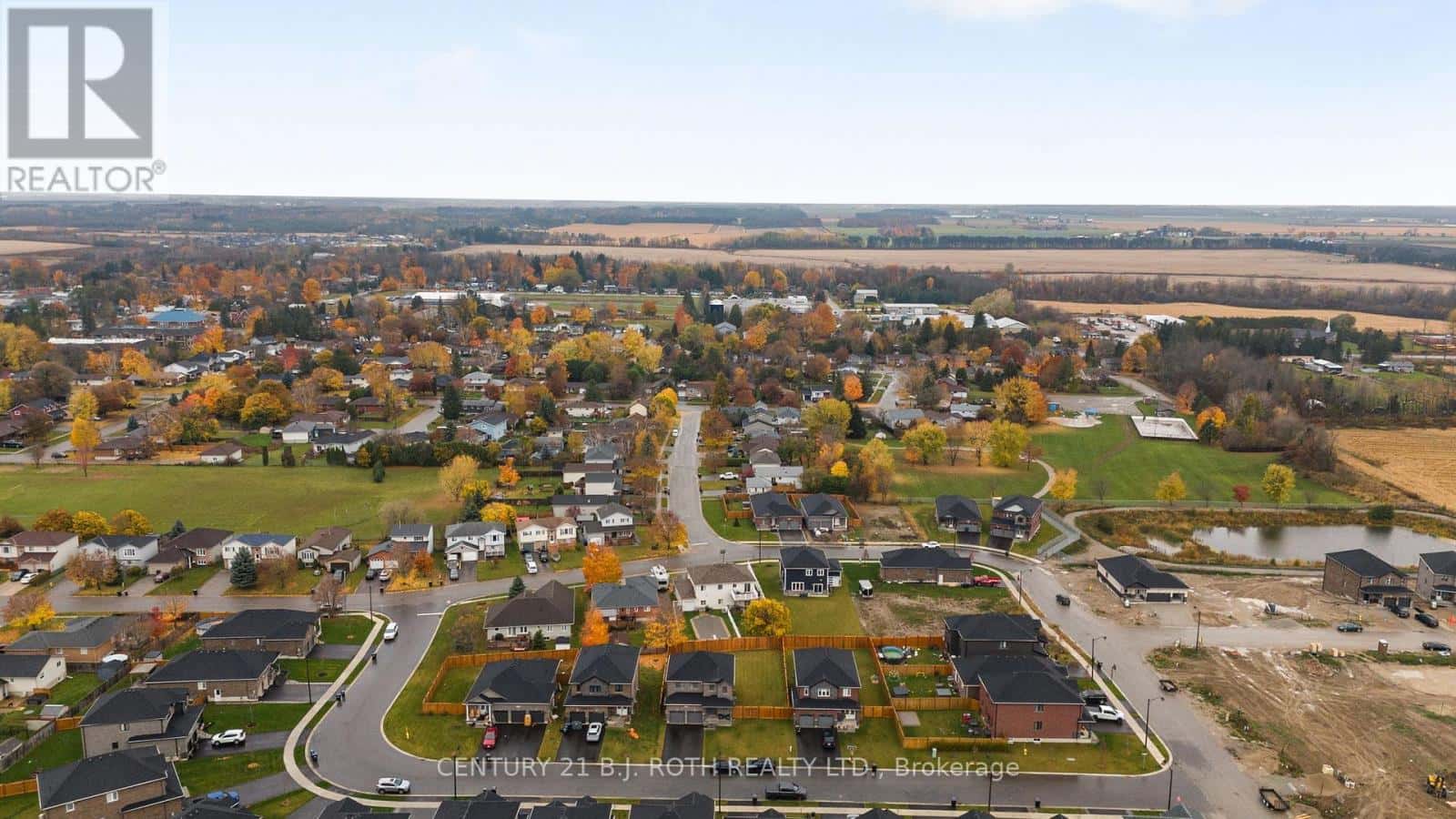 137 RITCHIE CRESCENT — Springwater (Elmvale), Ontario - Photo 5 of 41