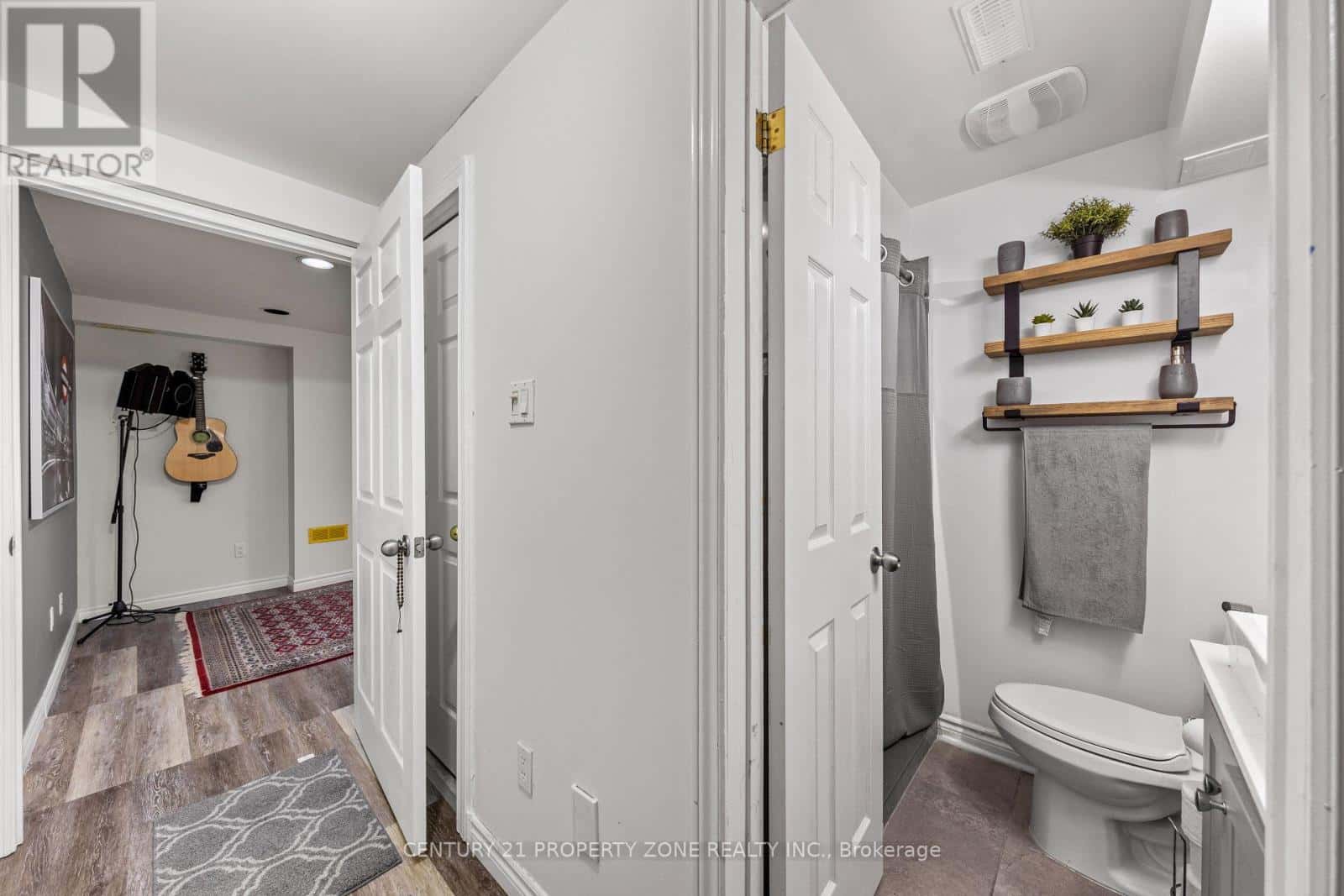 2 - 280 LIMERIDGE ROAD E — Hamilton (Bruleville), Ontario - Photo 3 of 28