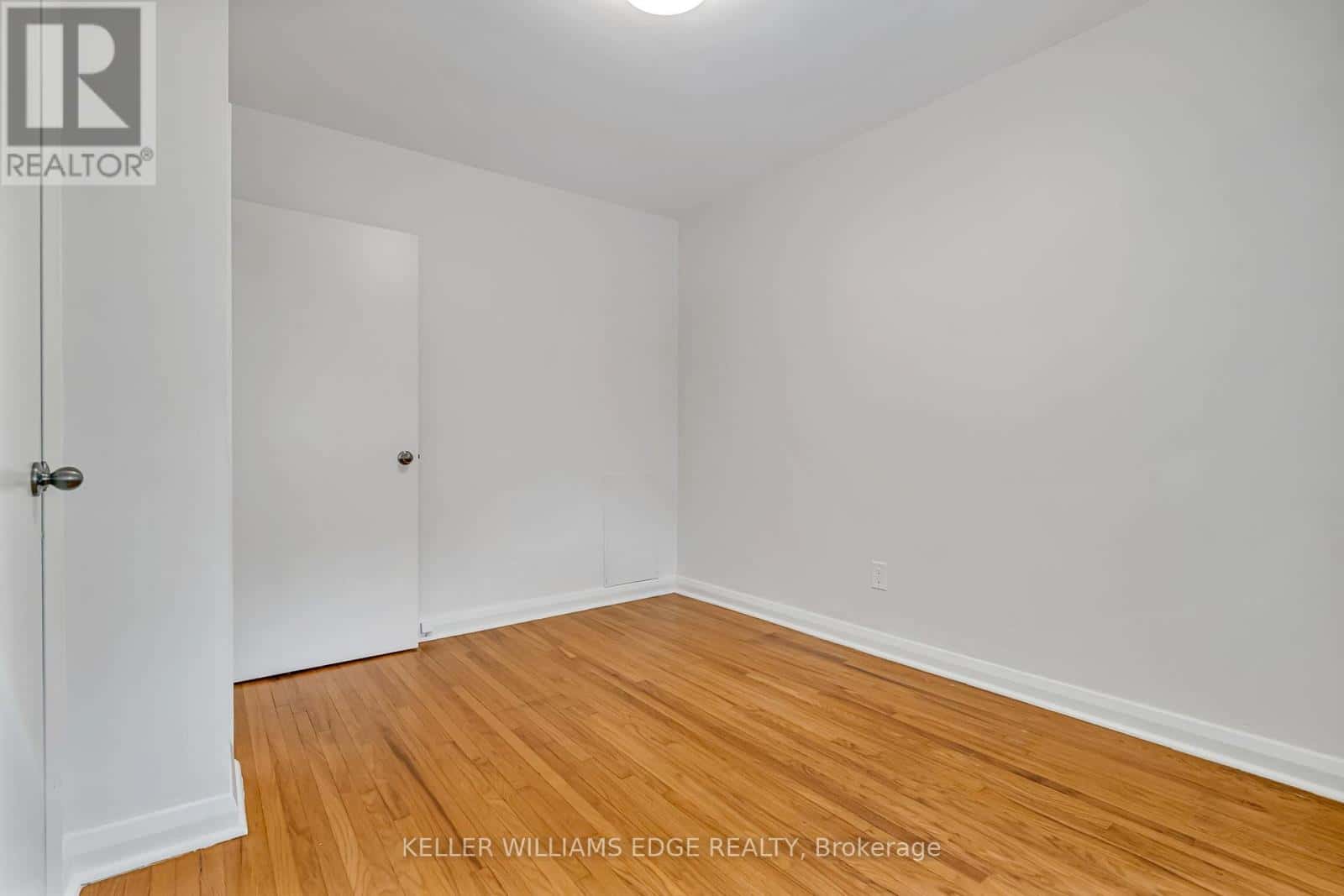 80 EAST 41ST STREET — Hamilton (Sunninghill), Ontario - Photo 5 of 44