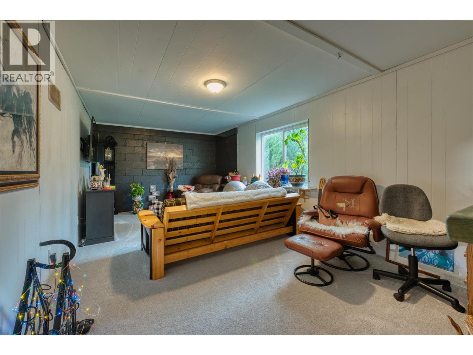 1385 6 Highway — Cherryville, British Columbia - Main photo