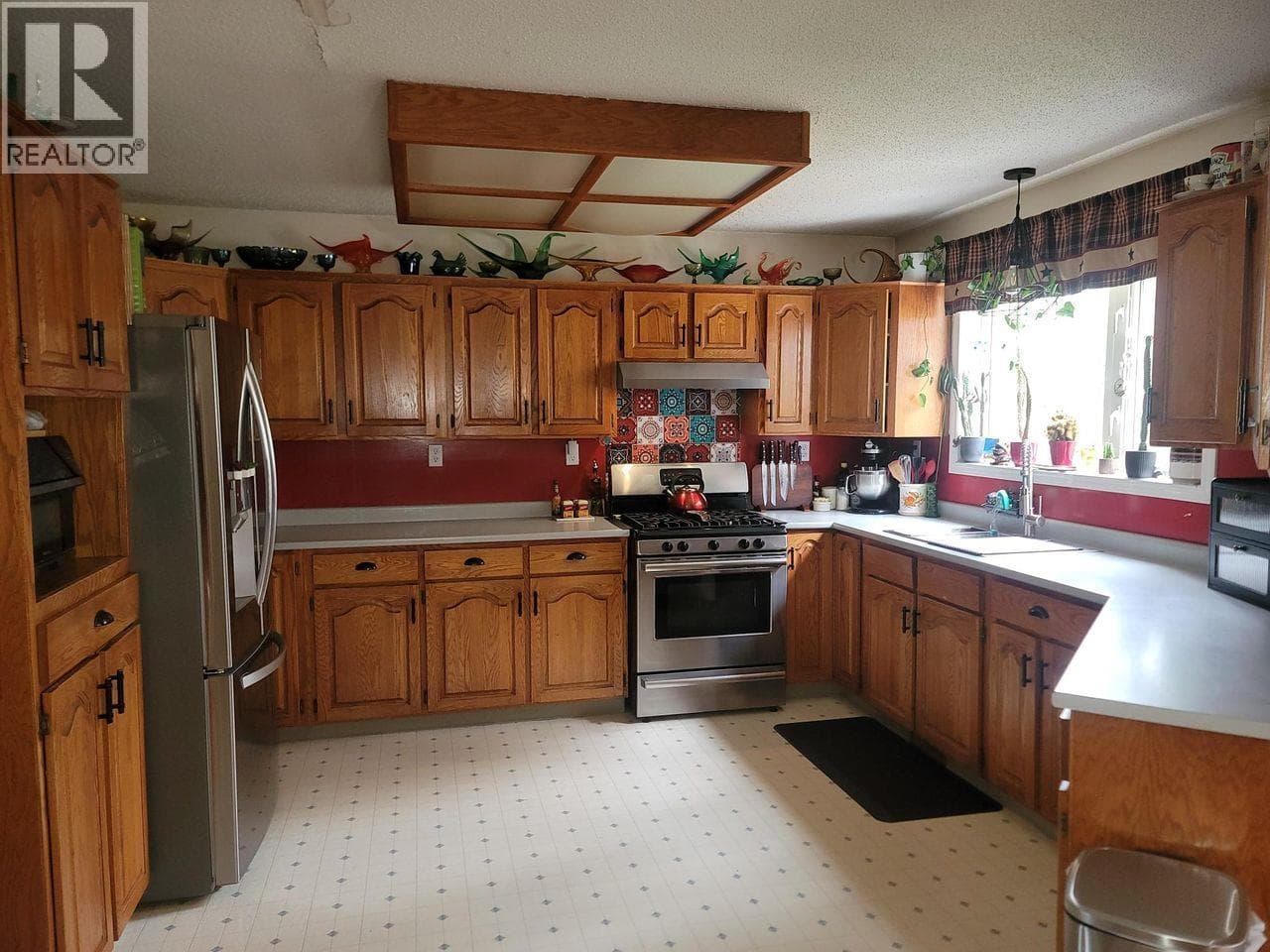 7615 PEARL DRIVE — Prince George, British Columbia - Main photo