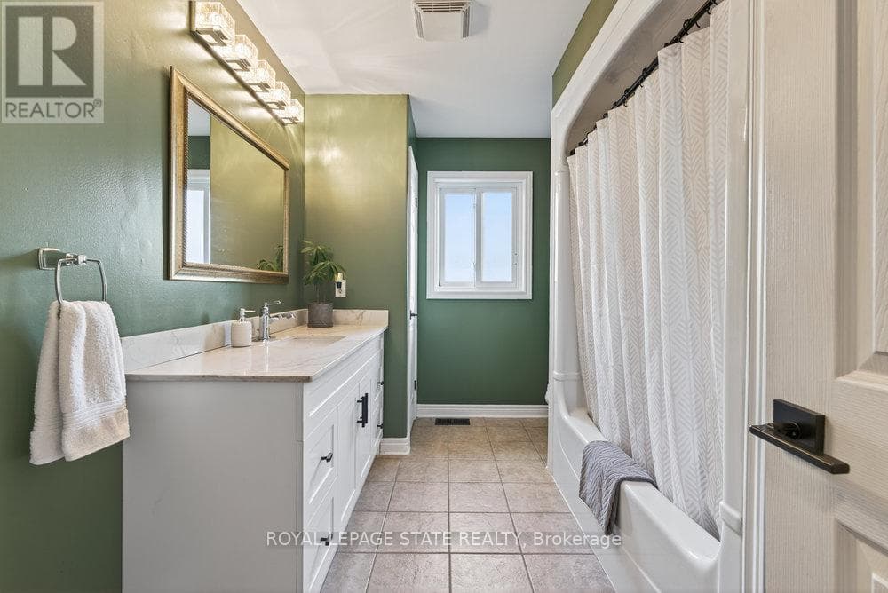 60 SATURN ROAD — Port Colborne (Main Street), Ontario - Main photo