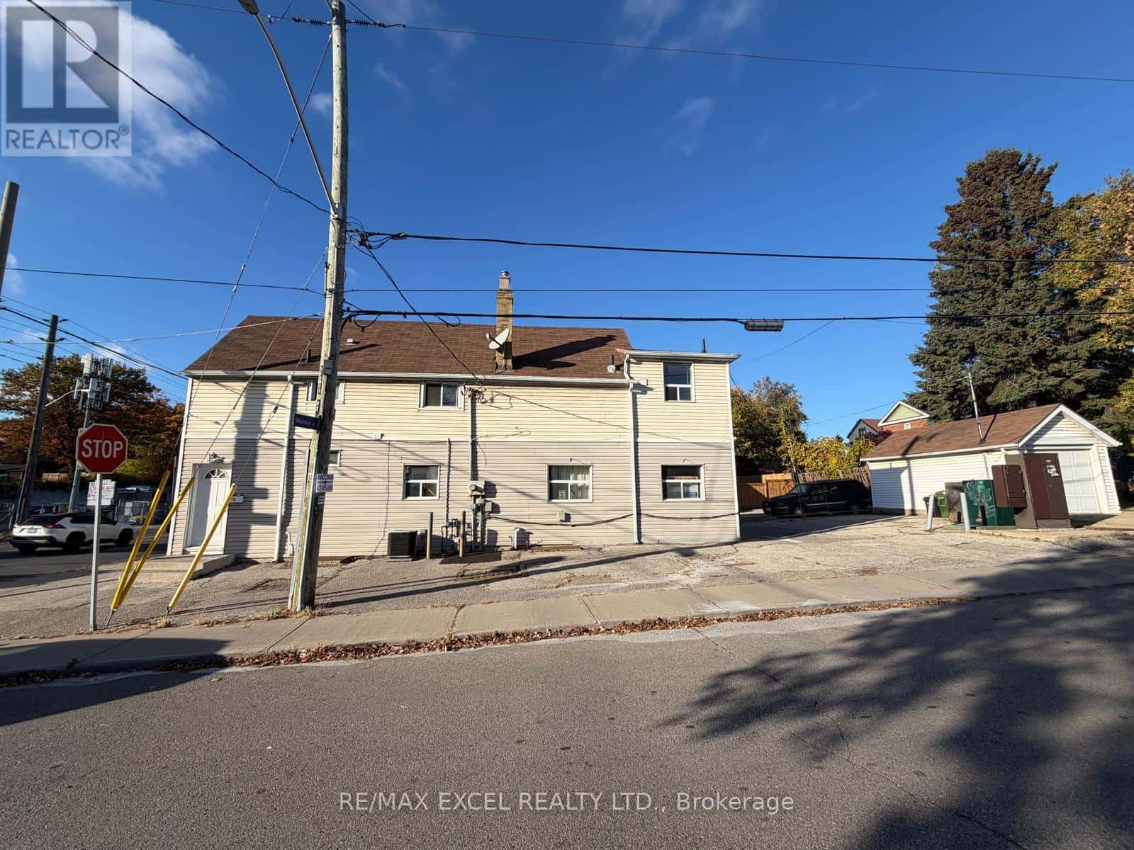 MAIN FLR & BSMT, UNIT A - 515 WARDEN AVENUE — Toronto (Oakridge), Ontario - Photo 5 of 19