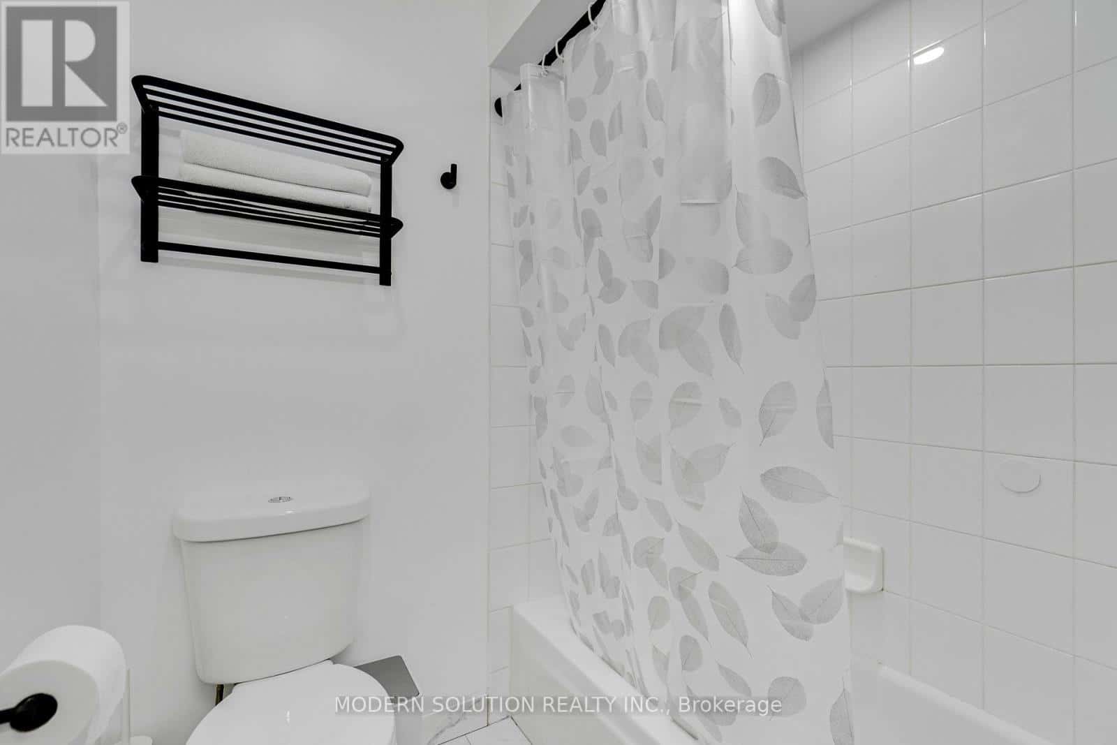 29 - 3480 UPPER MIDDLE ROAD — Burlington (Palmer), Ontario - Photo 5 of 33