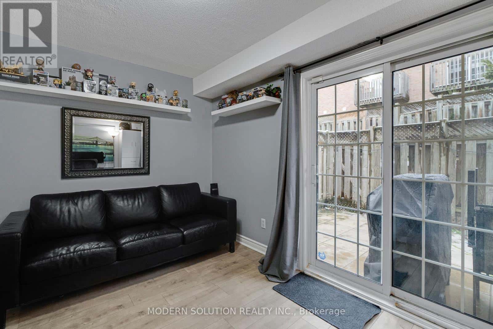 3480 Upper Middle Road 29