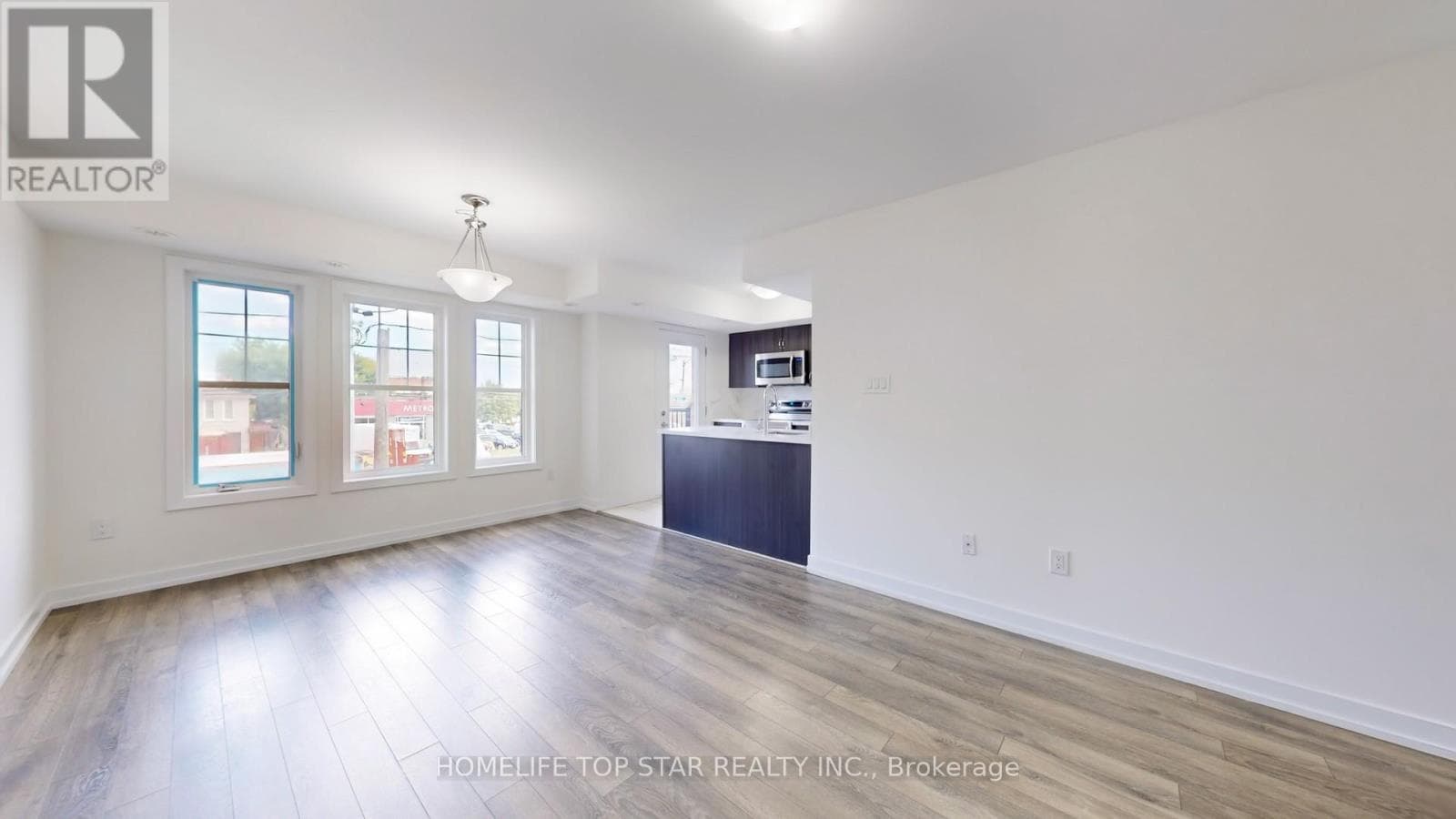 60 - 2315 SHEPPARD AVENUE W — Toronto (Humberlea-Pelmo Park), Ontario - Main photo