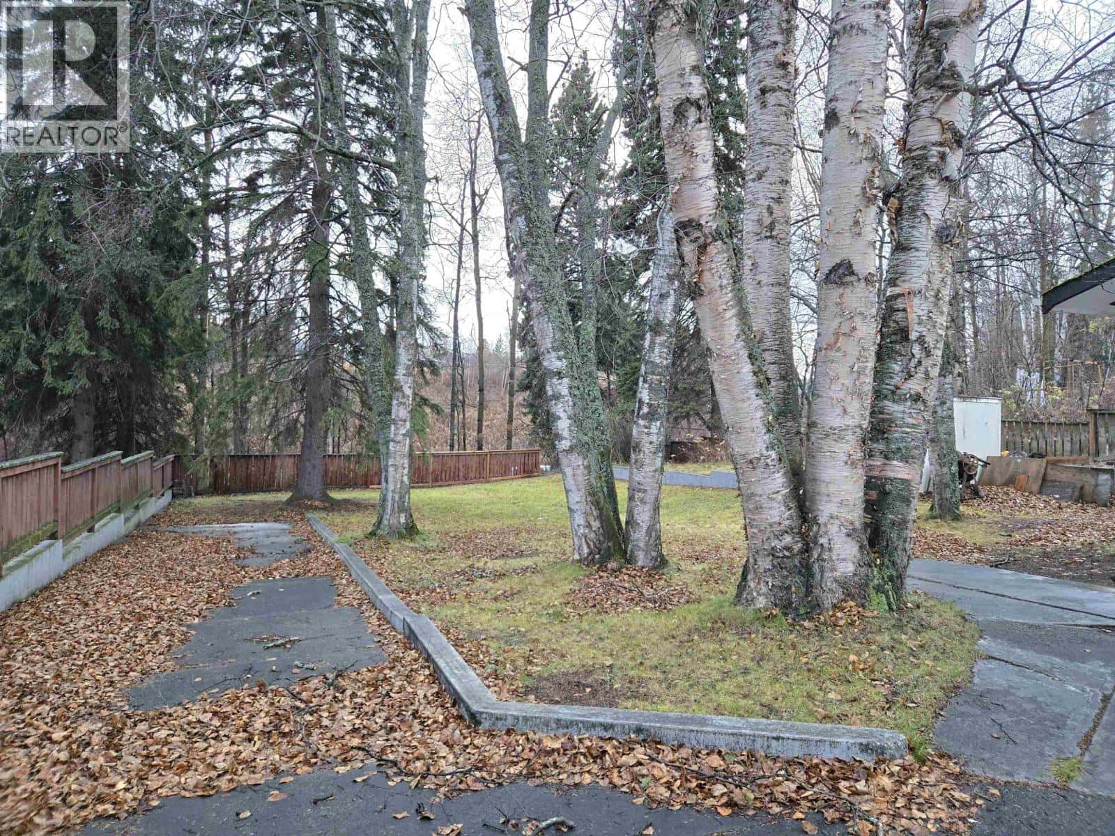 2653 STARLANE DRIVE — Prince George, British Columbia - Photo 3 of 37