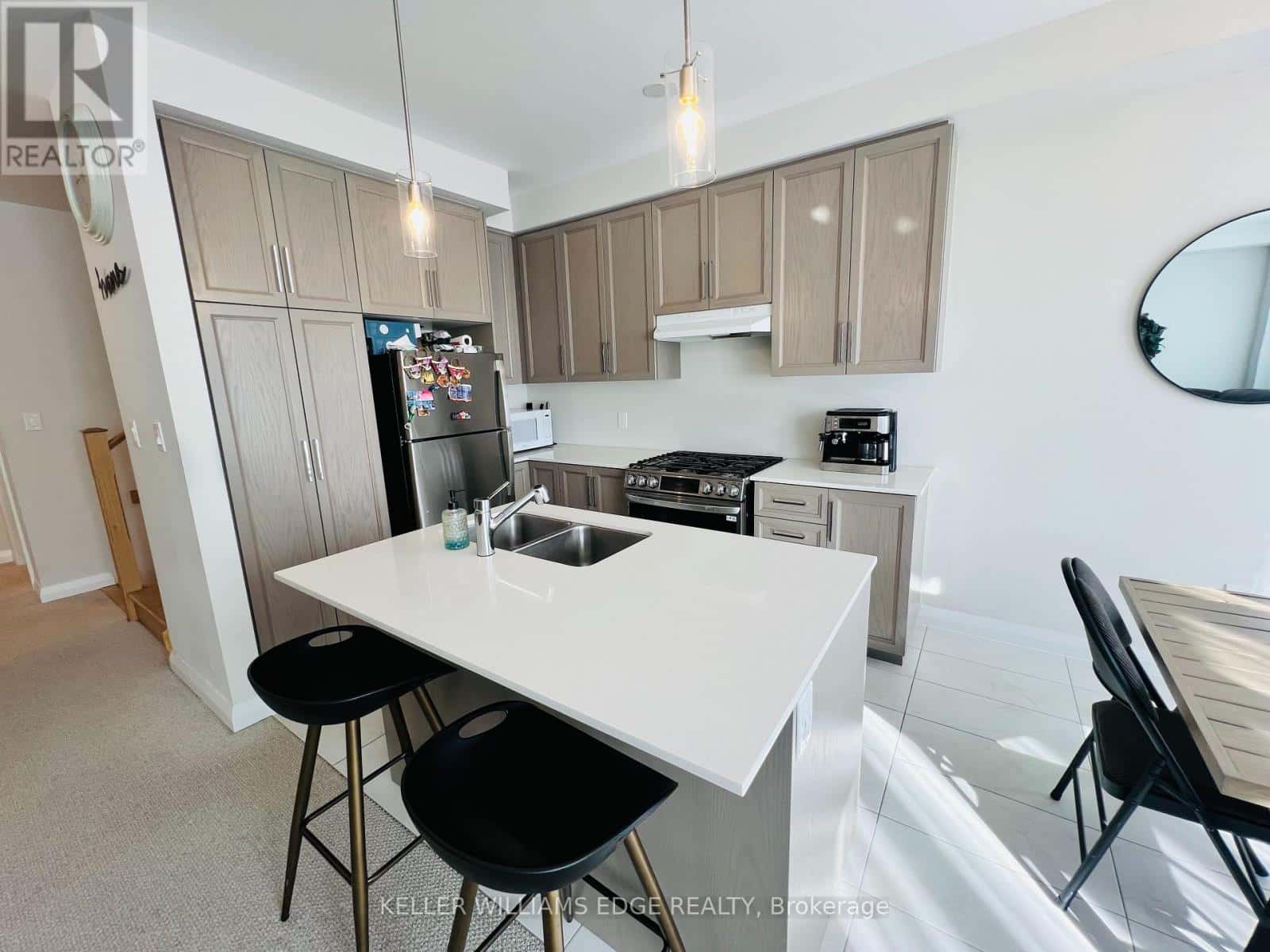 11 CHERRY BLOSSOM HEIGHTS — Hamilton (Sheldon), Ontario - Photo 5 of 39