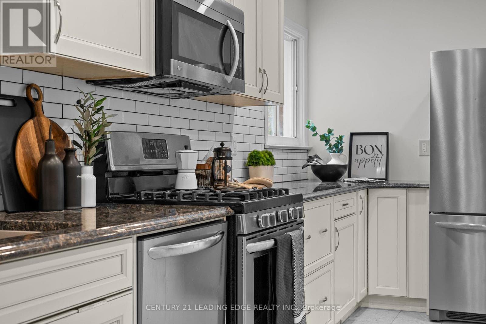 1671 ALWIN CIRCLE — Pickering (Village East), Ontario - Main photo