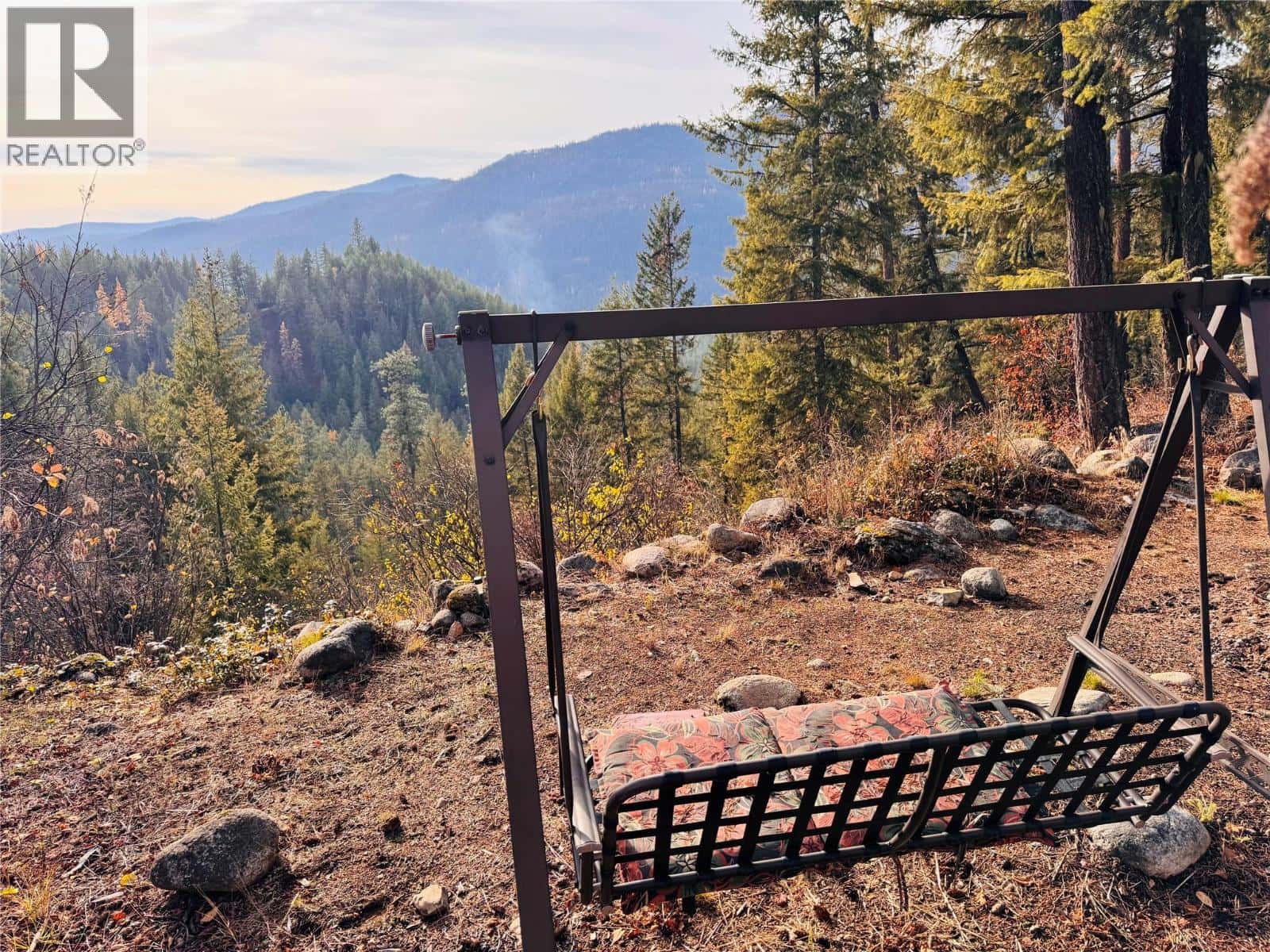 7743 MCRAE Road — Christina Lake, British Columbia - Photo 3 of 33