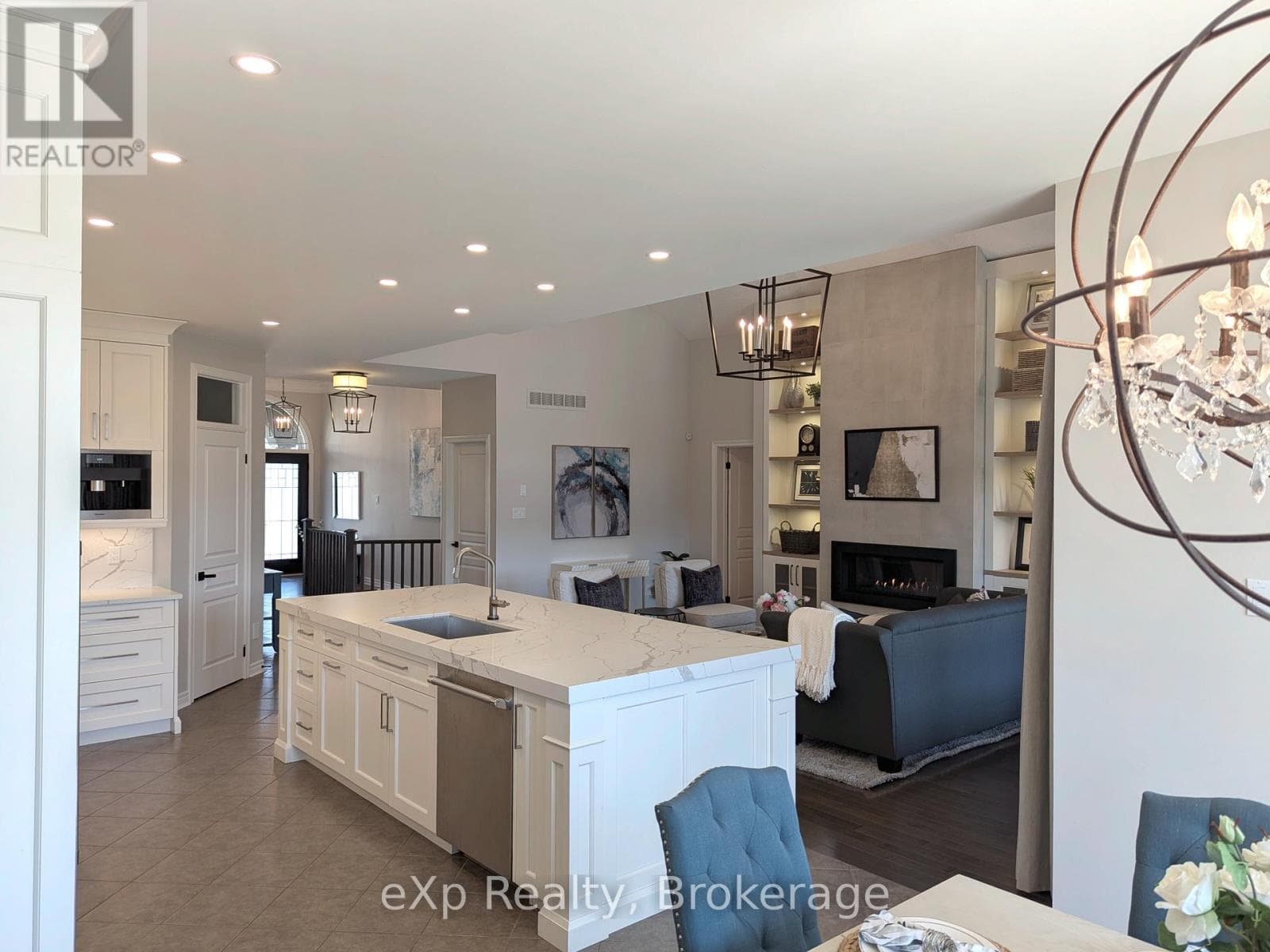 93 VAUGHAN STREET — Guelph (Clairfields/Hanlon Business Park), Ontario - Main photo