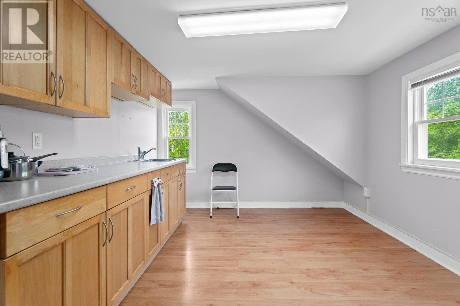 1470 Main Road — Eastern Passage, Nova Scotia - Main photo