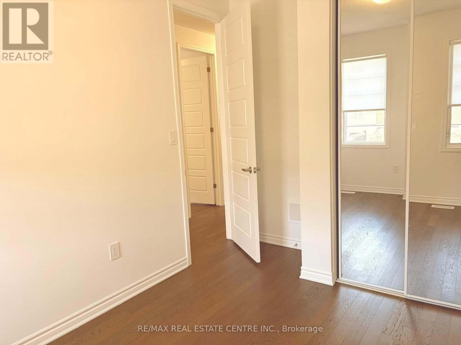 1166 STIRLING TODD TERRACE — Milton (BW Bowes), Ontario - Main photo