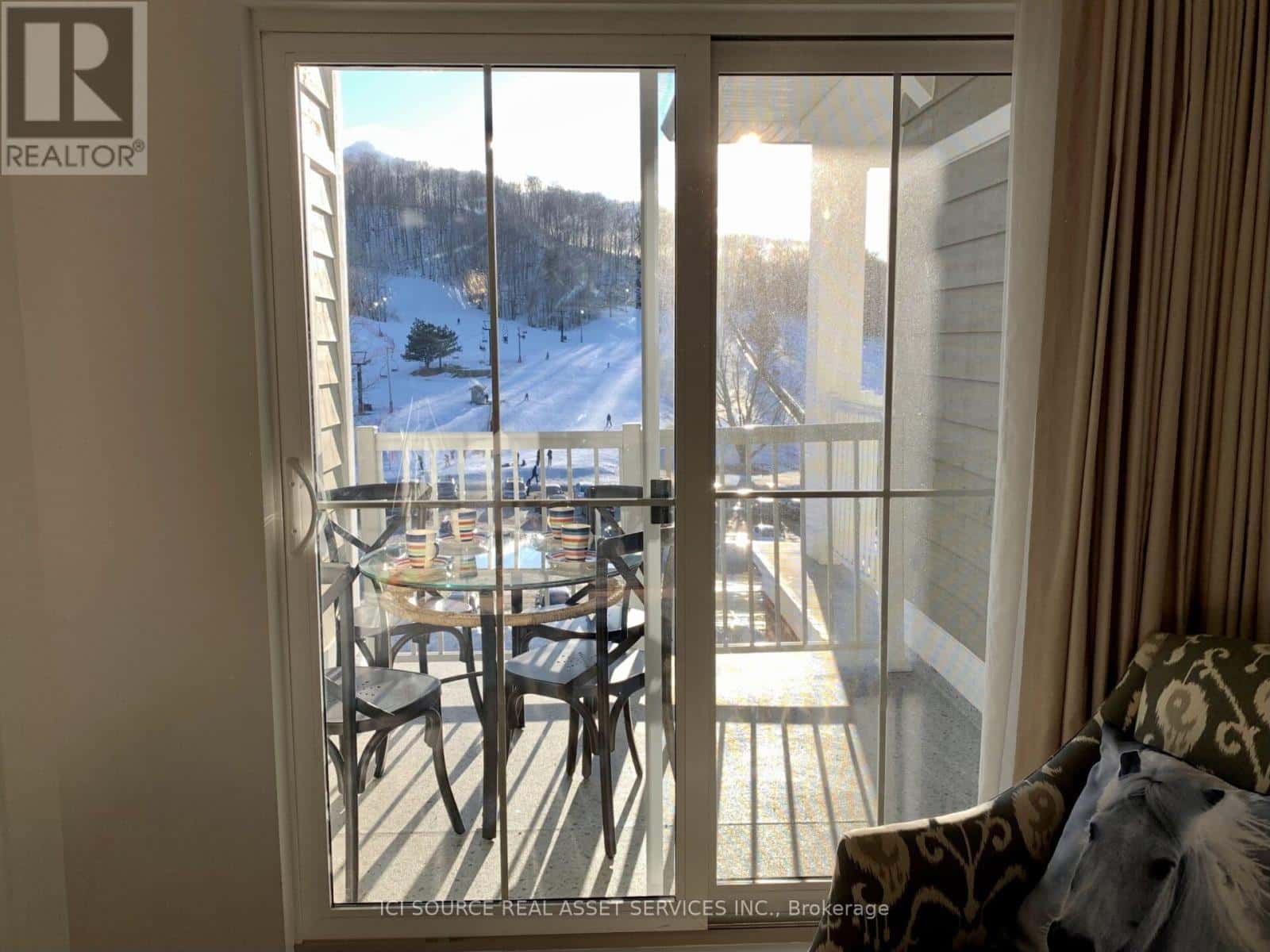 405 - 40 HORSESHOE BOULEVARD — Oro-Medonte (Horseshoe Valley), Ontario - Photo 3 of 25