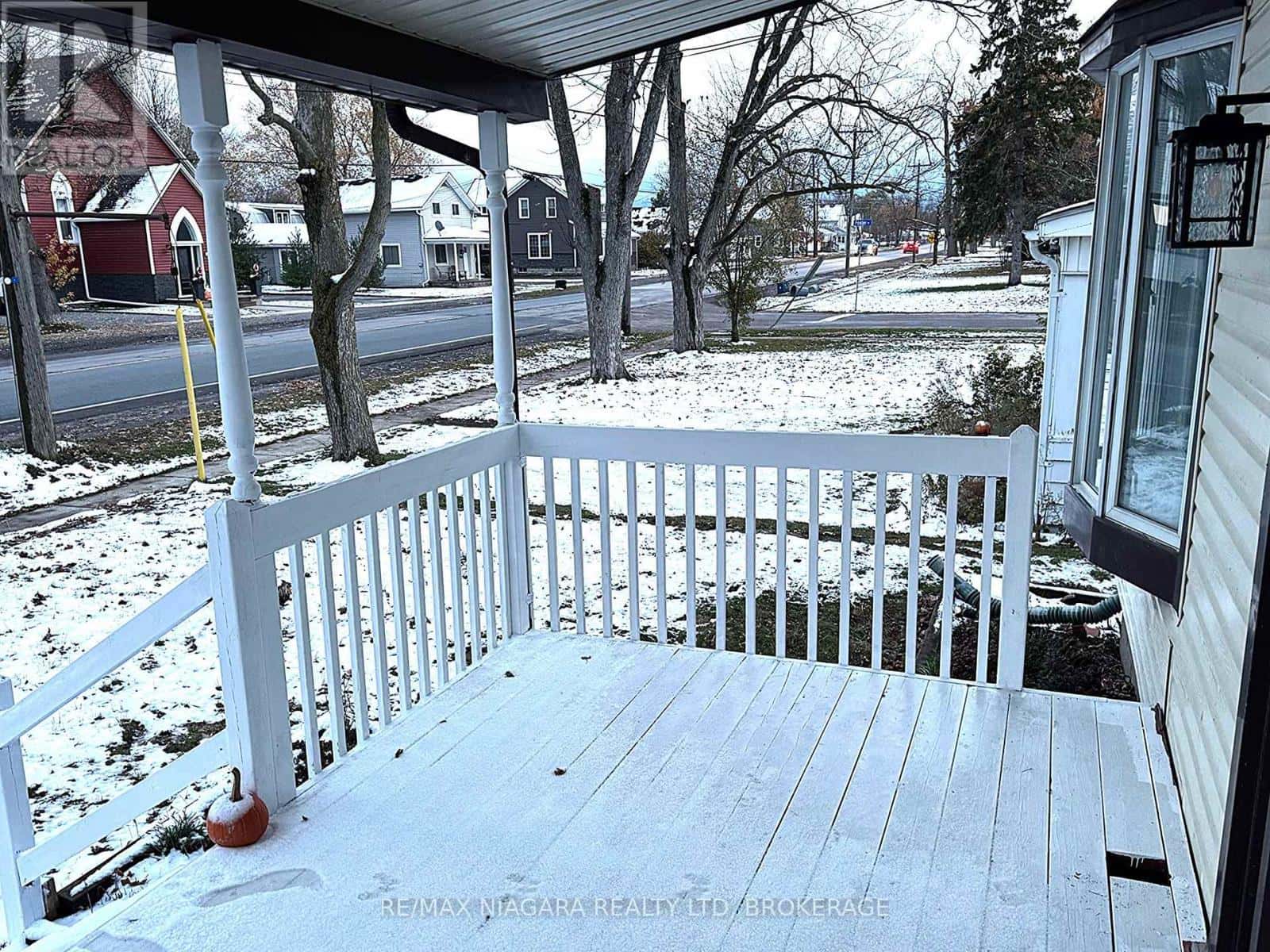 2505 STEVENSVILLE ROAD — Fort Erie (Stevensville), Ontario - Photo 4 of 40