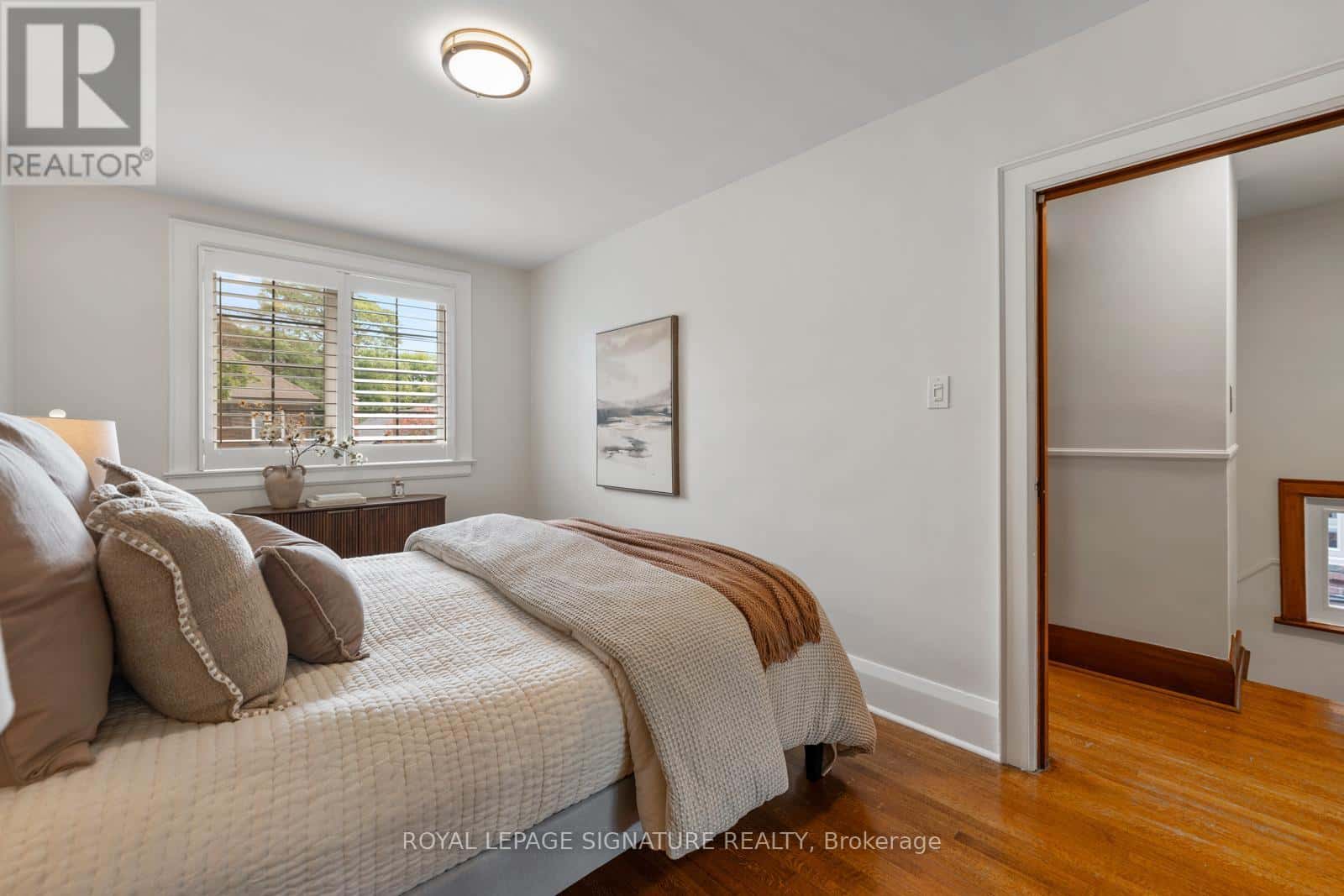 54 PEPLER AVENUE — Toronto (East York), Ontario - Photo 5 of 50