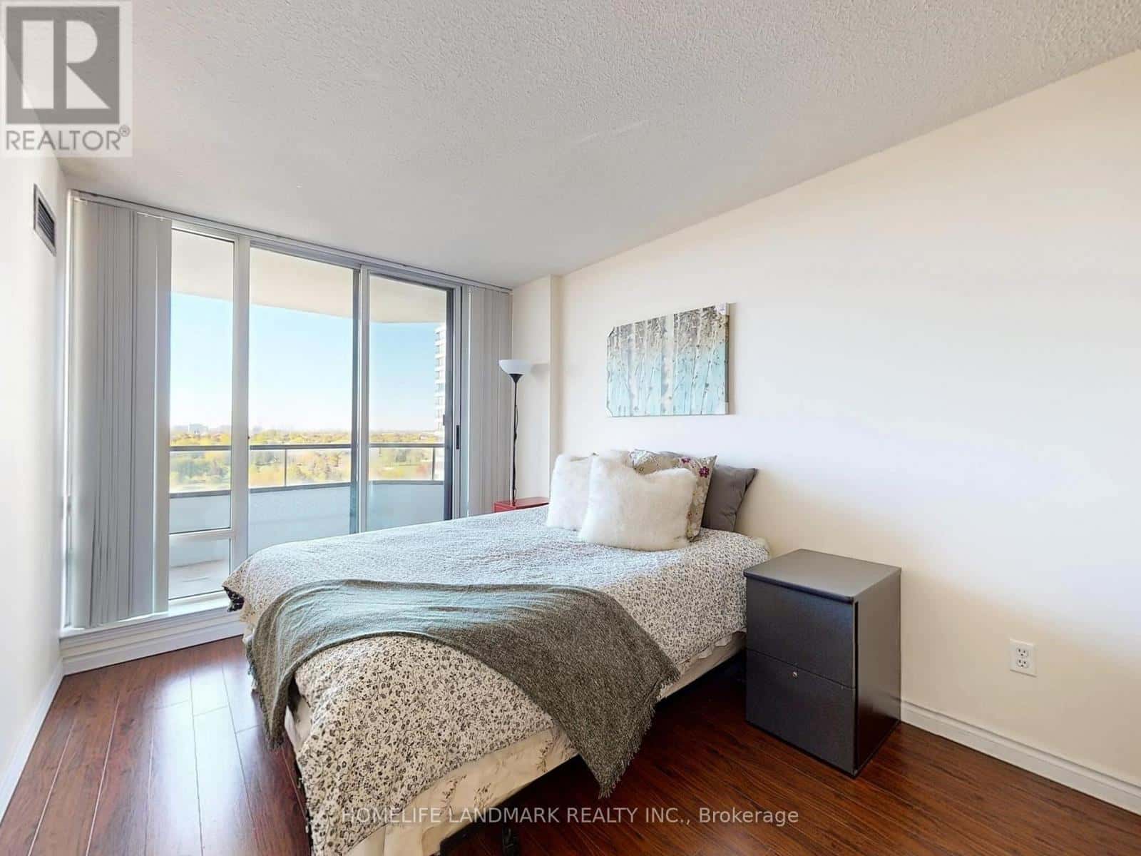 1203 - 350 ALTON TOWERS CIRCLE — Toronto (Milliken), Ontario - Photo 4 of 24