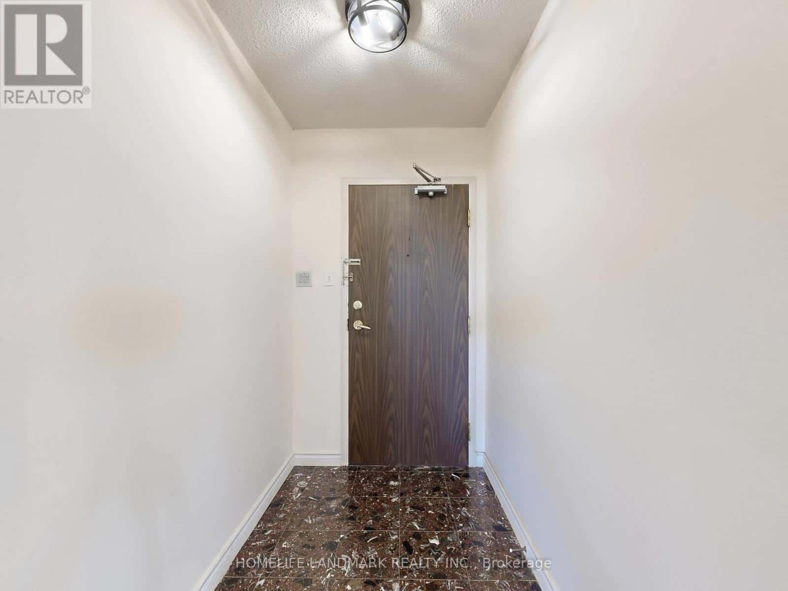 1203 - 350 ALTON TOWERS CIRCLE — Toronto (Milliken), Ontario - Photo 3 of 24