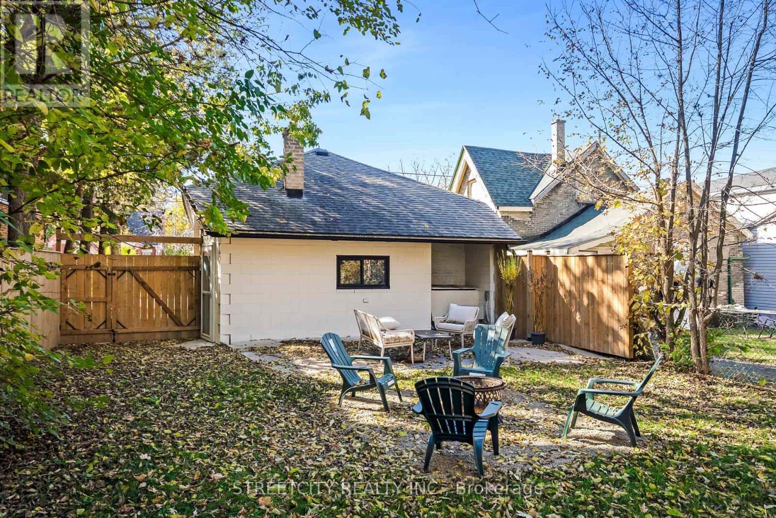 310 EGERTON STREET — London East (East M), Ontario - Photo 5 of 26