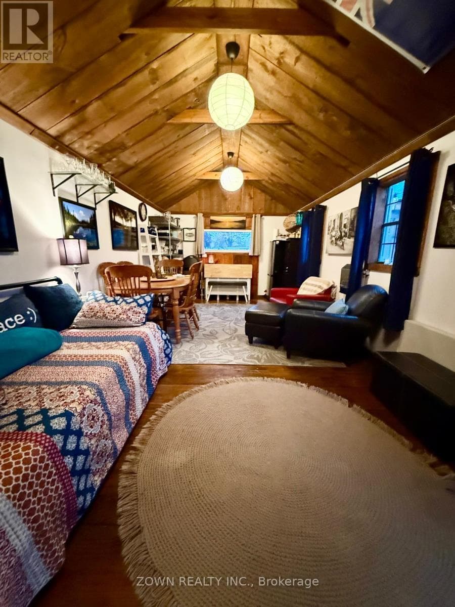 68 VICTORIA STREET — Chatham-Kent (Thamesville), Ontario - Main photo