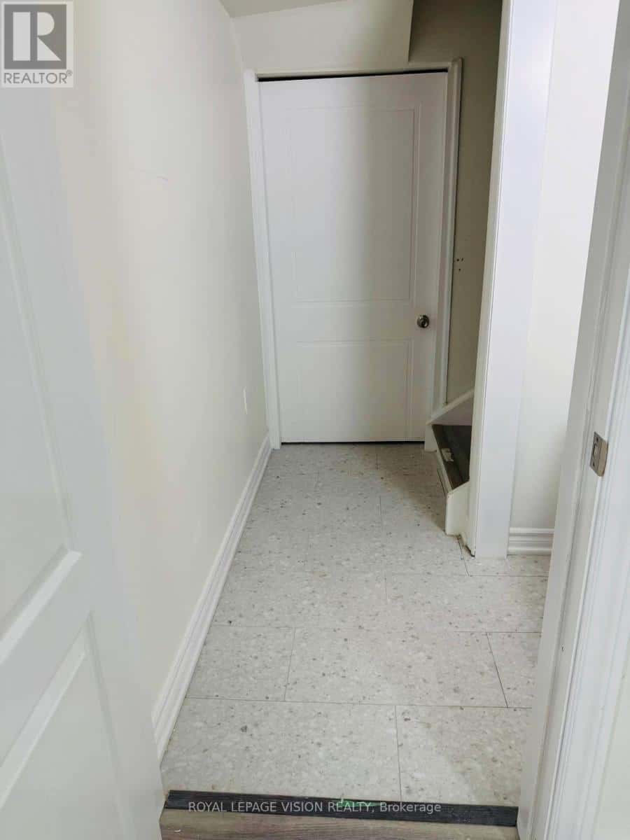 1291 PLYMOUTH DRIVE — Oshawa (Kedron), Ontario - Photo 4 of 24