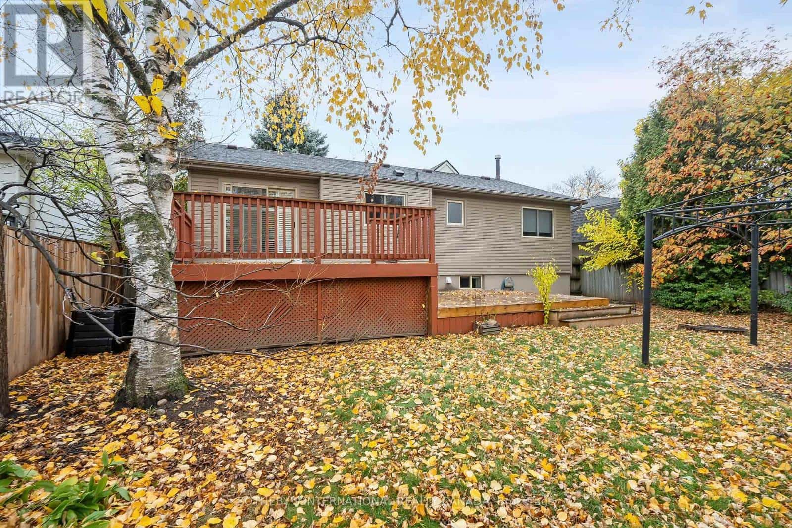 475 SPARLING CRESCENT — Burlington (Shoreacres), Ontario - Photo 3 of 29