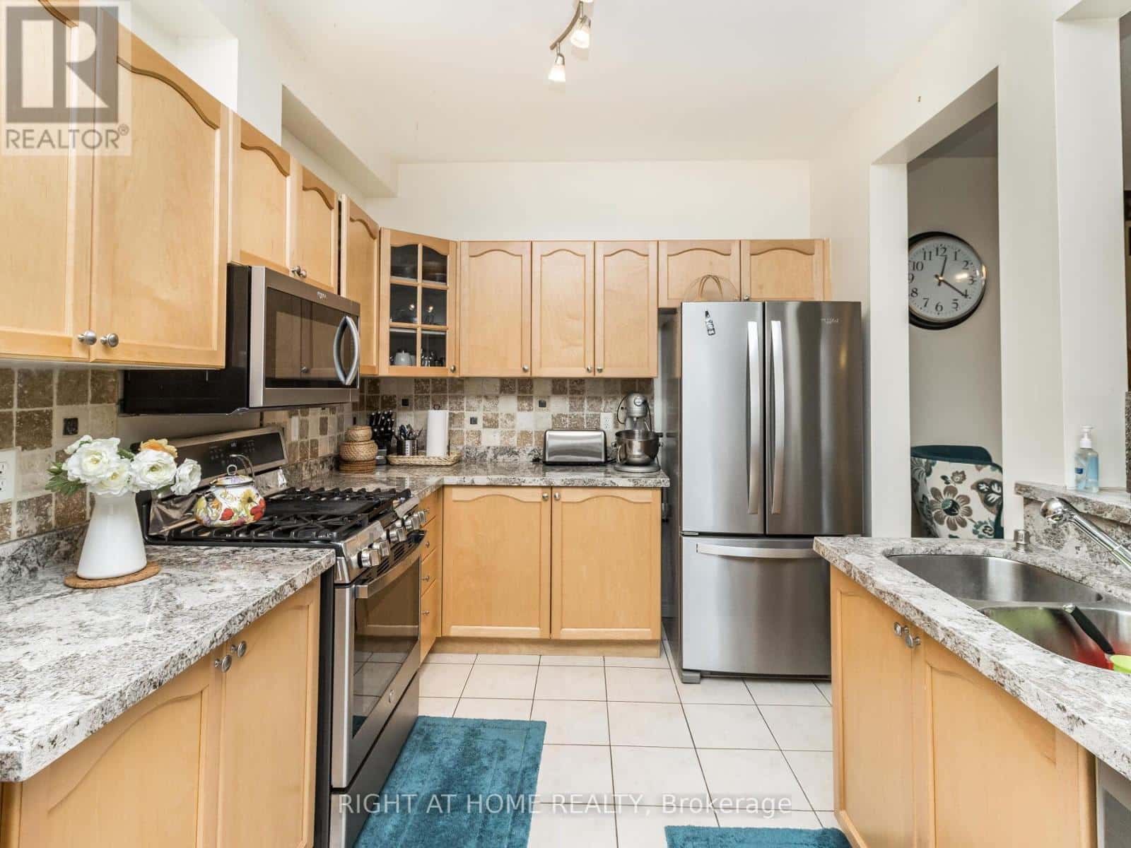 2229 WALKER'S LINE — Burlington (Rose), Ontario - Photo 5 of 33