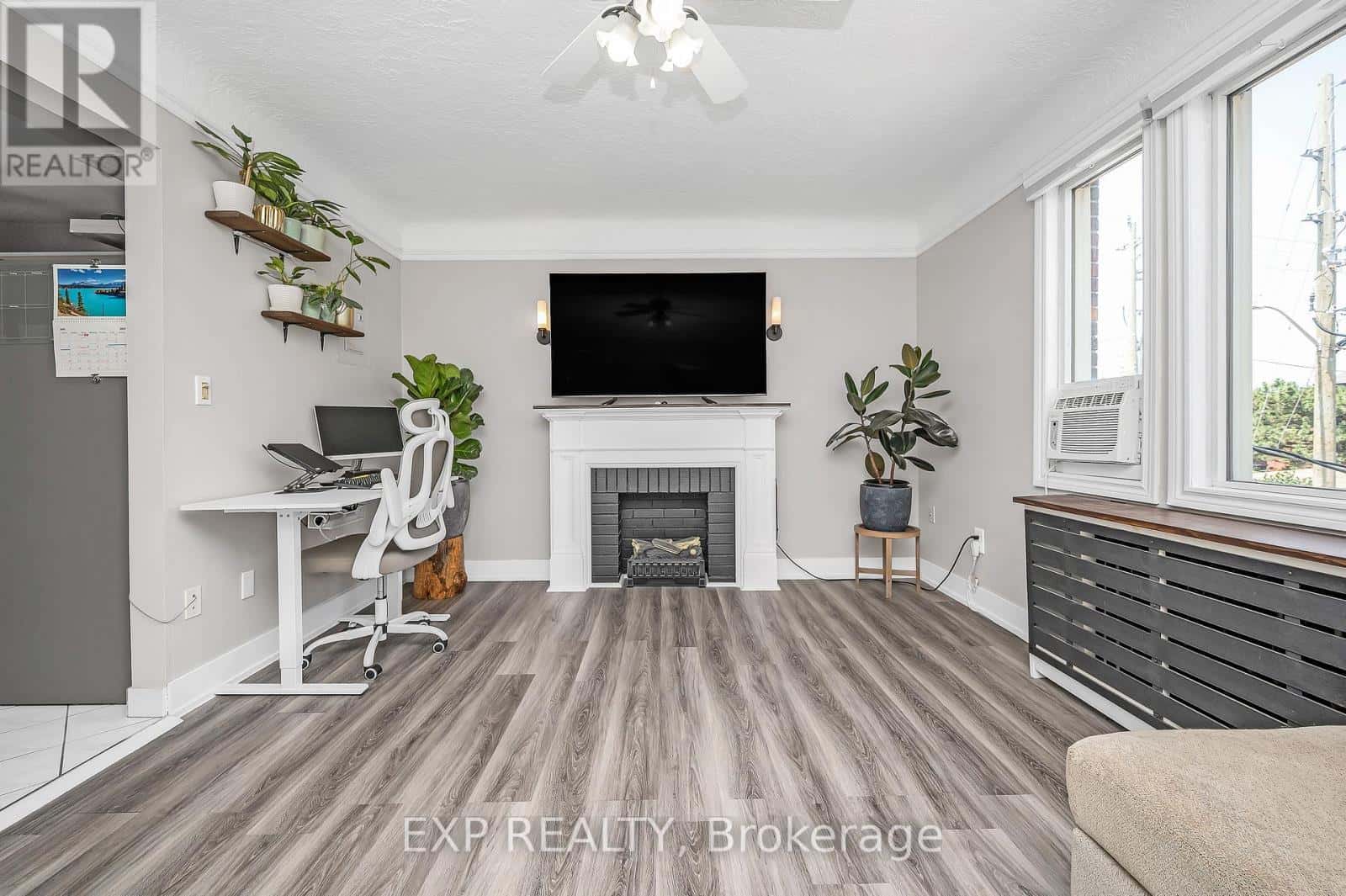 22 - 6 VINELAND AVENUE — Hamilton (Stipley), Ontario - Photo 3 of 23