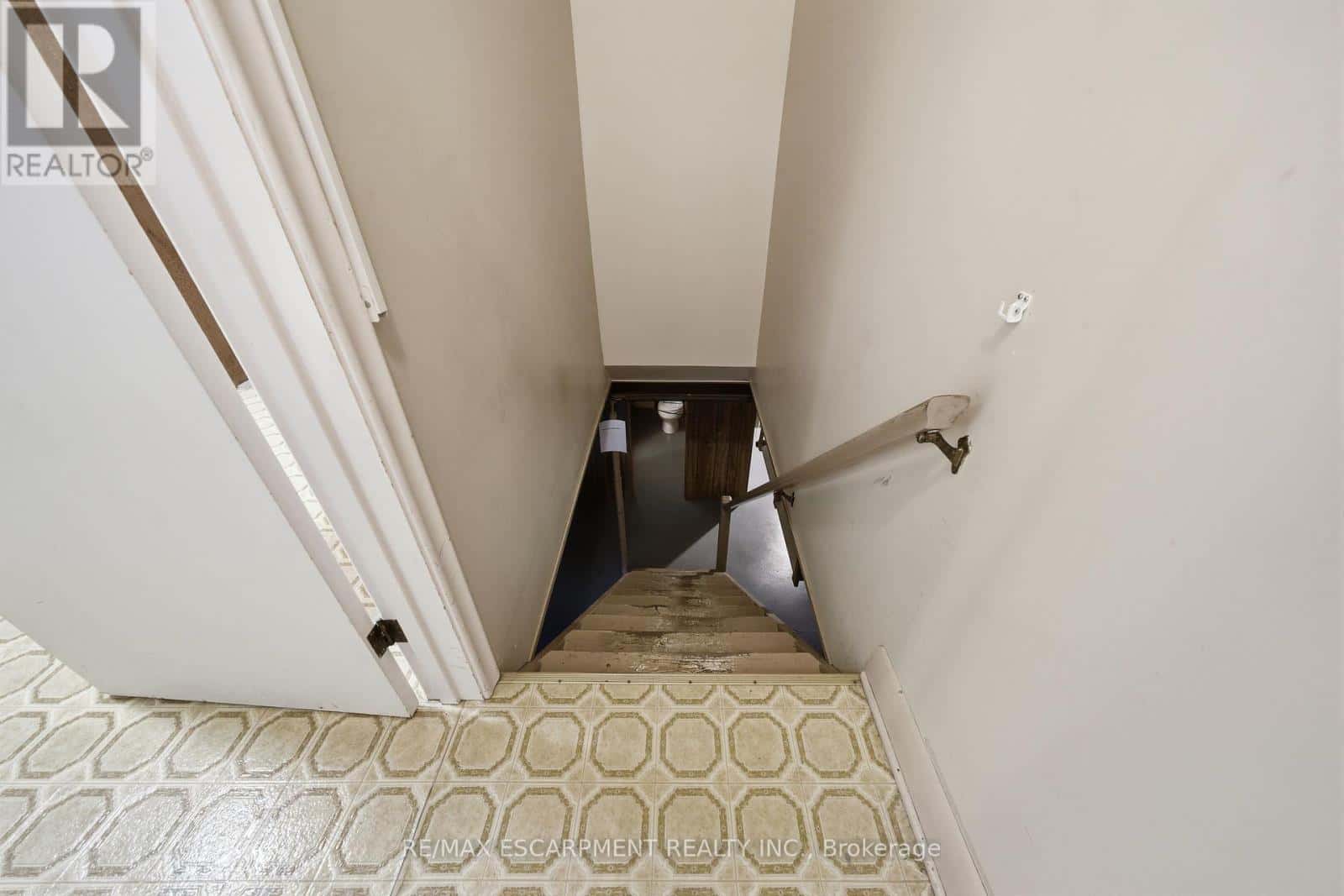 8 FAWELL AVENUE — St. Catharines (Grapeview), Ontario - Photo 5 of 31