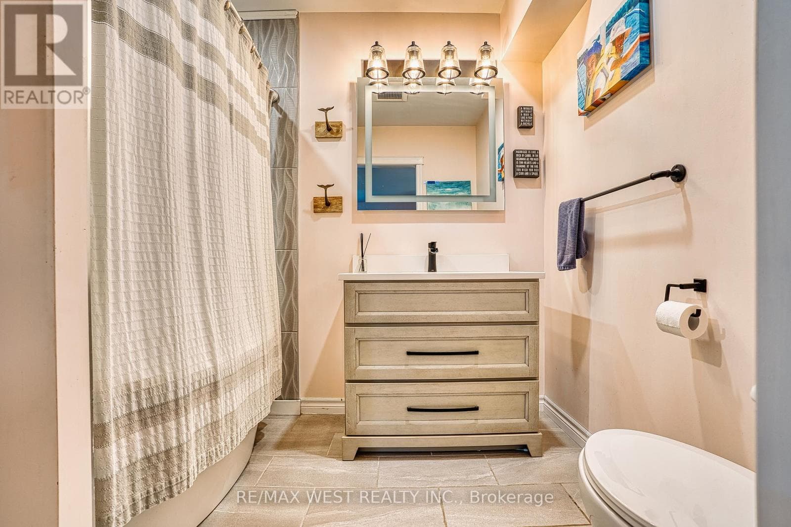 16 FIRST STREET W — Woolwich, Ontario - Main photo