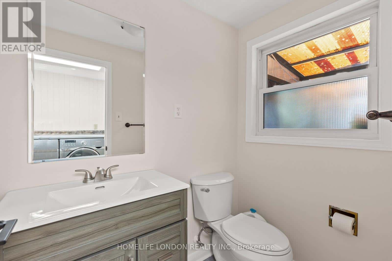 163 West Centre Street West