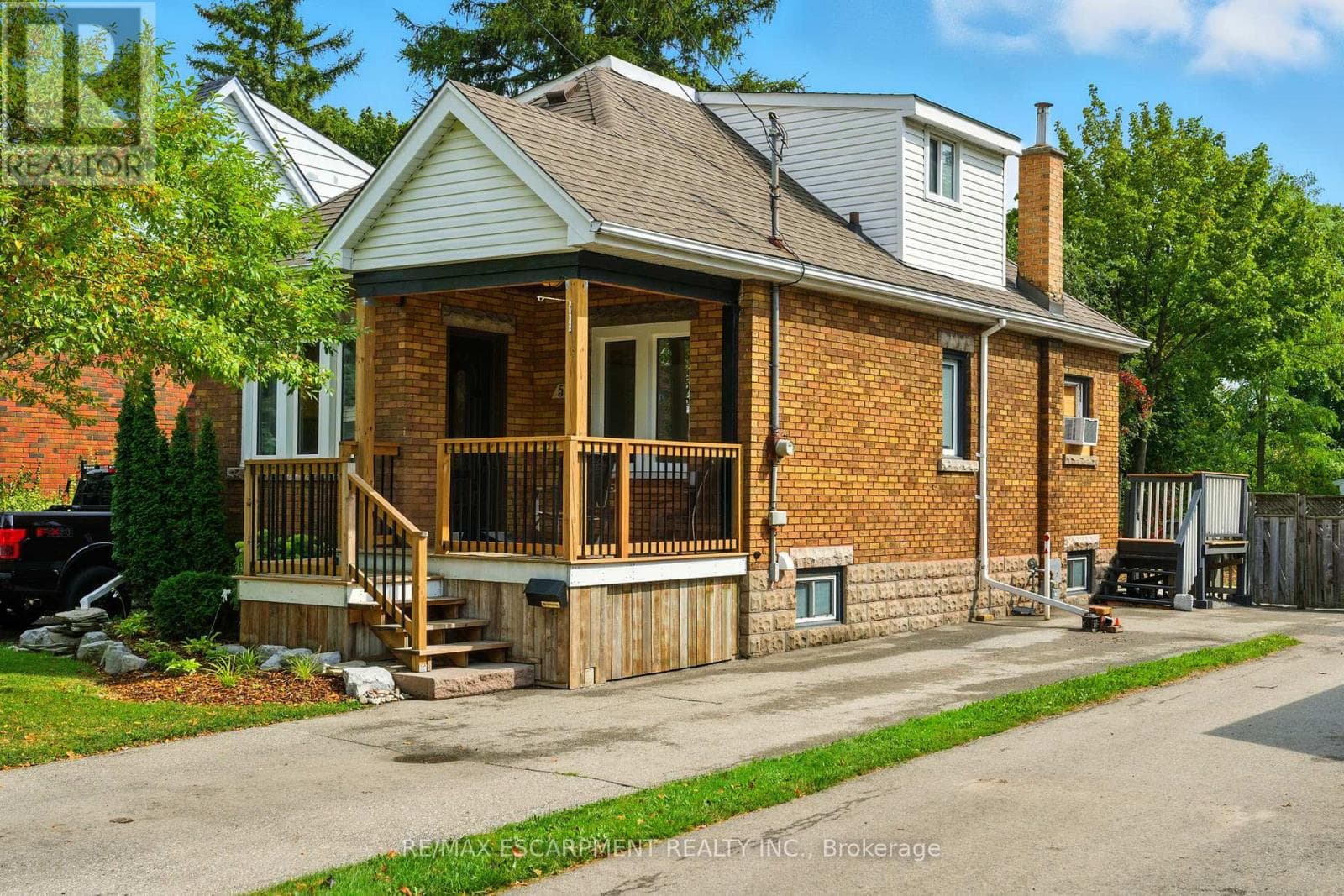 57 HIGHCLIFFE AVENUE — Hamilton (Centremount), Ontario - Main photo