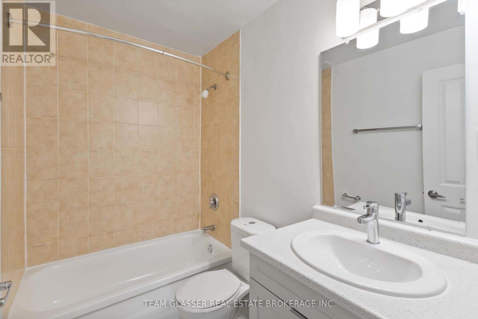 402 - 530 PROUDFOOT LANE — London North (North N), Ontario - Photo 2 of 44