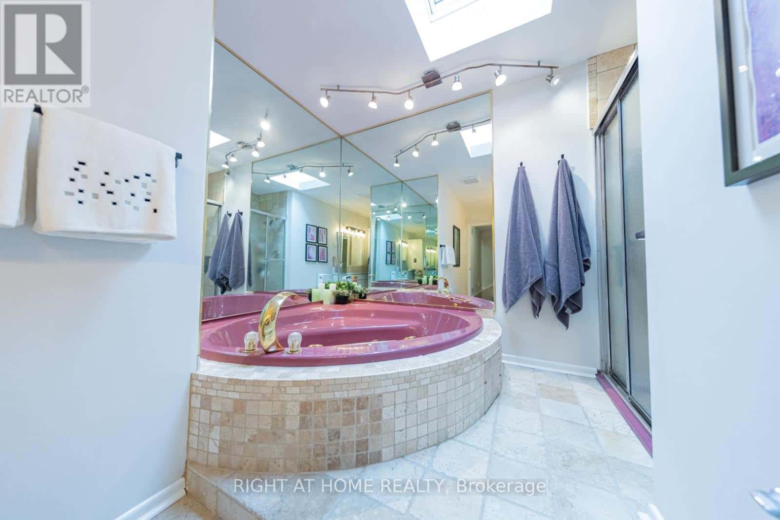 27 BIGWIN DRIVE — Aurora (Aurora Heights), Ontario - Photo 3 of 29