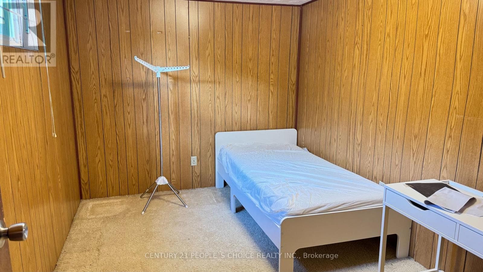 # BASEMENT - 122 RIFLE RANGE ROAD — Hamilton (Ainslie Wood), Ontario - Main photo