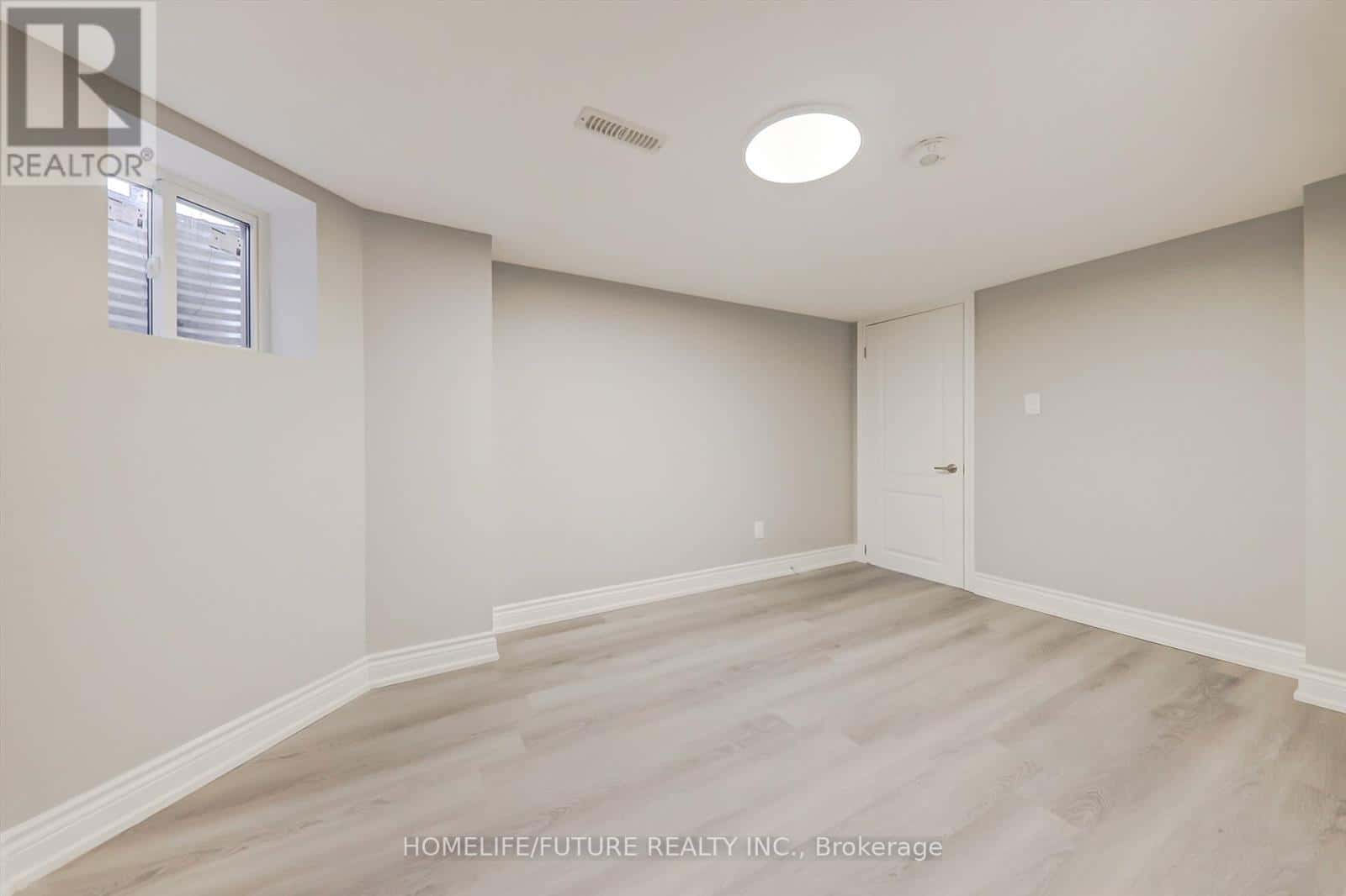 BSMT - 2394 SOUTHCOTT ROAD — Pickering (Brock Ridge), Ontario - Photo 2 of 14