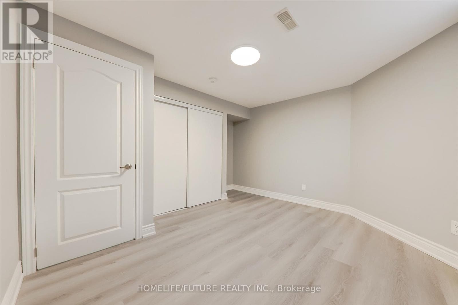 BSMT - 2394 SOUTHCOTT ROAD — Pickering (Brock Ridge), Ontario - Main photo