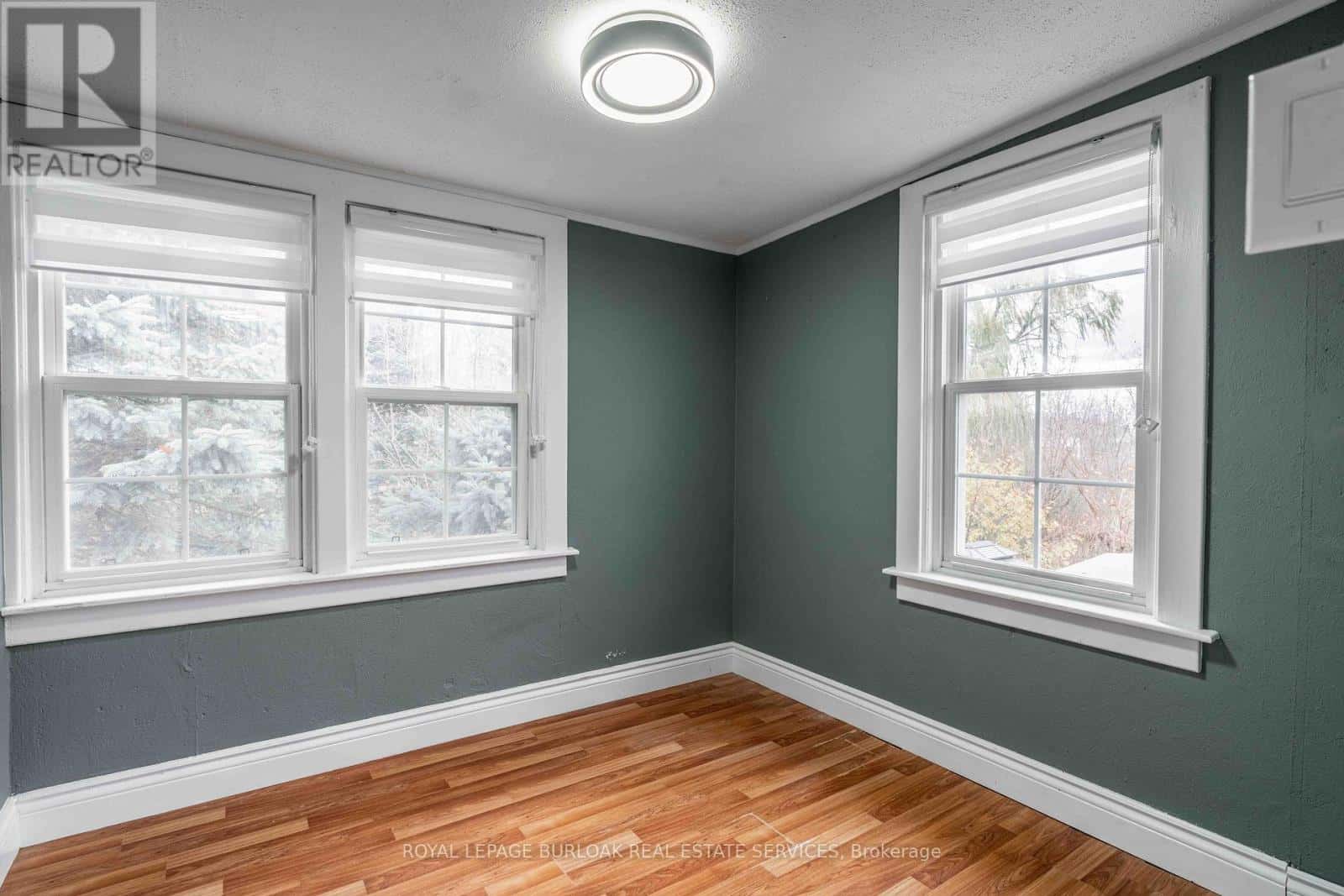 19 MARGERY ROAD — Welland (Welland Downtown), Ontario - Photo 4 of 34