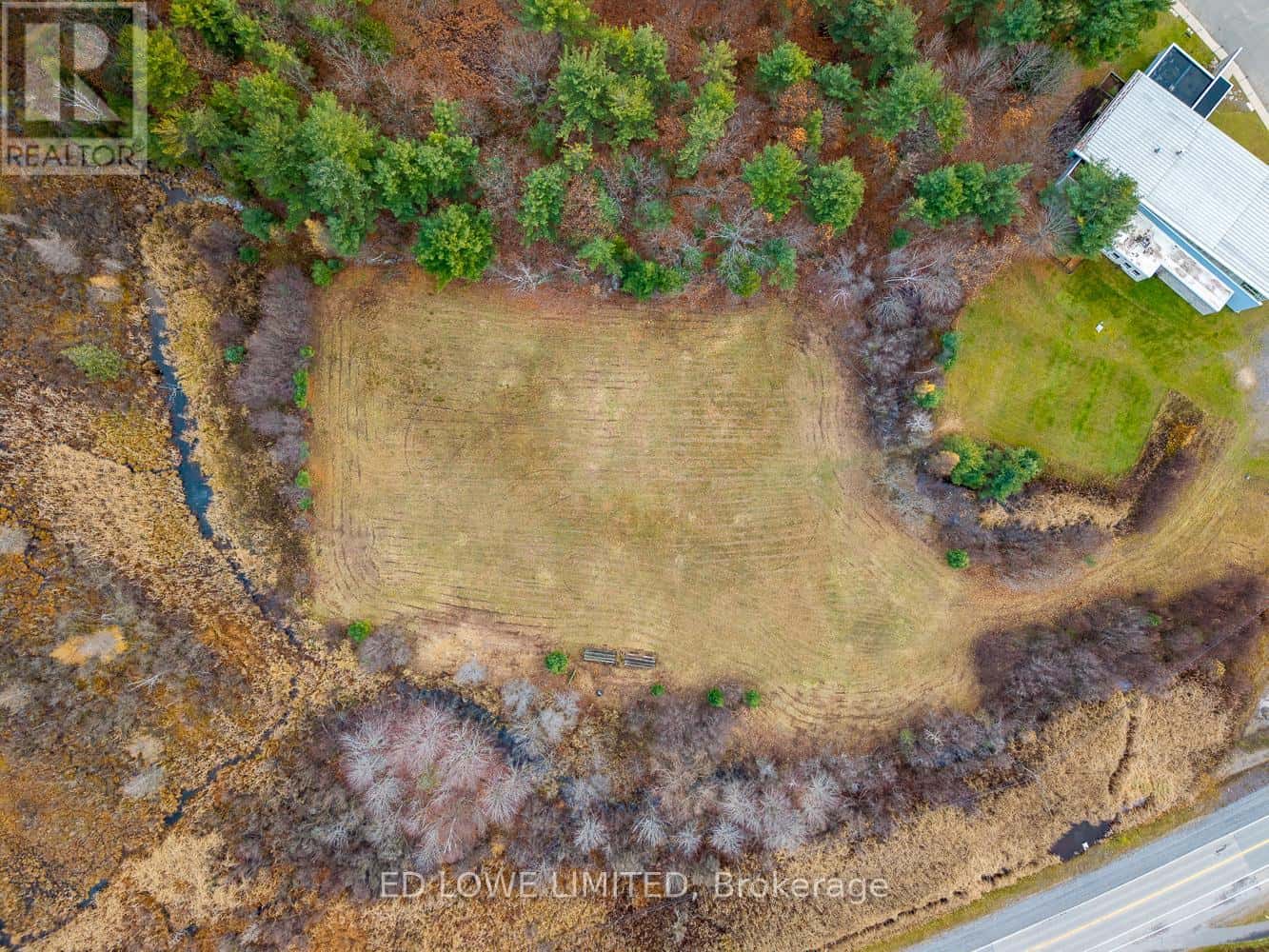 36 SMITH CRESCENT — Parry Sound, Ontario - Photo 5 of 35