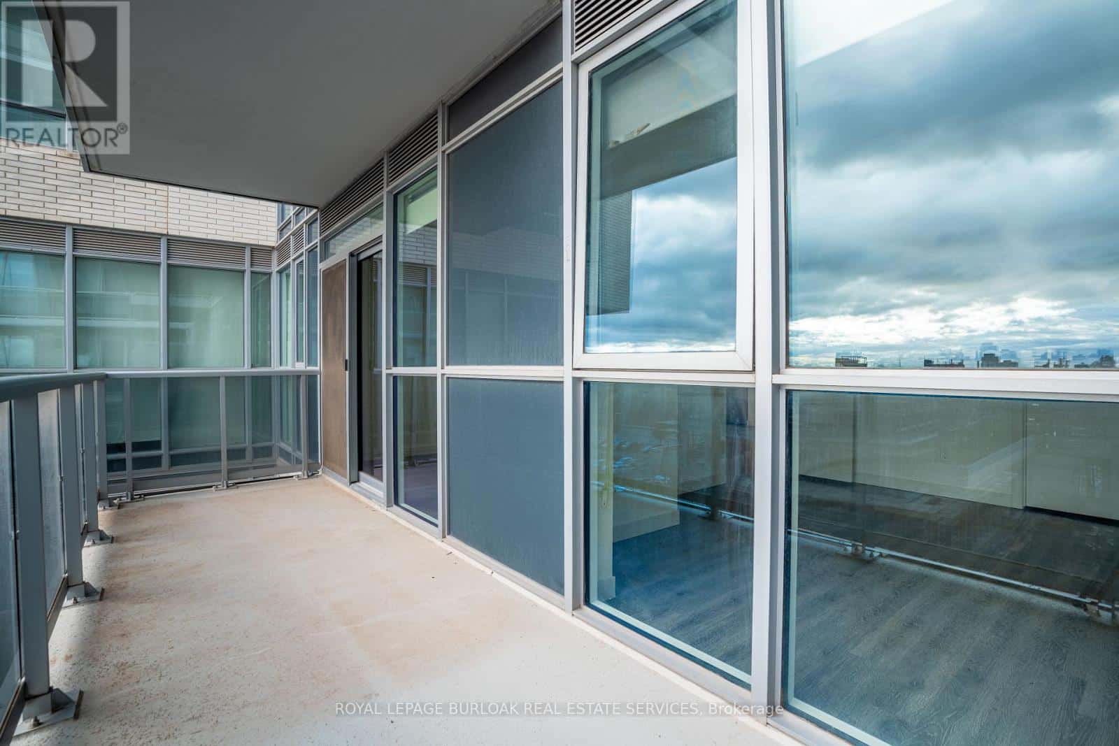 706 - 2081 FAIRVIEW STREET — Burlington (Freeman), Ontario - Photo 5 of 28