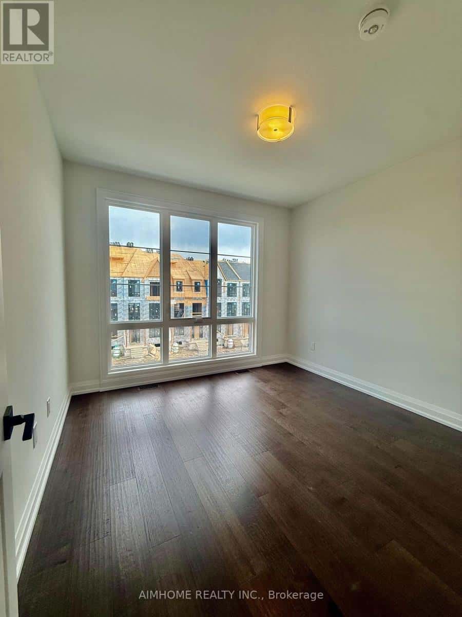 52 BALANCE CRESCENT — Markham (Cachet), Ontario - Photo 3 of 21