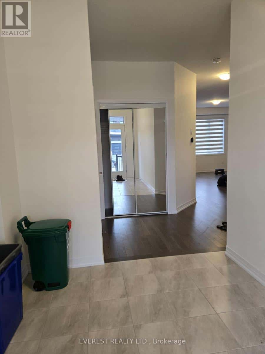 40 LEMON AVENUE — Thorold (Hurricane/Merrittville), Ontario - Photo 2 of 20