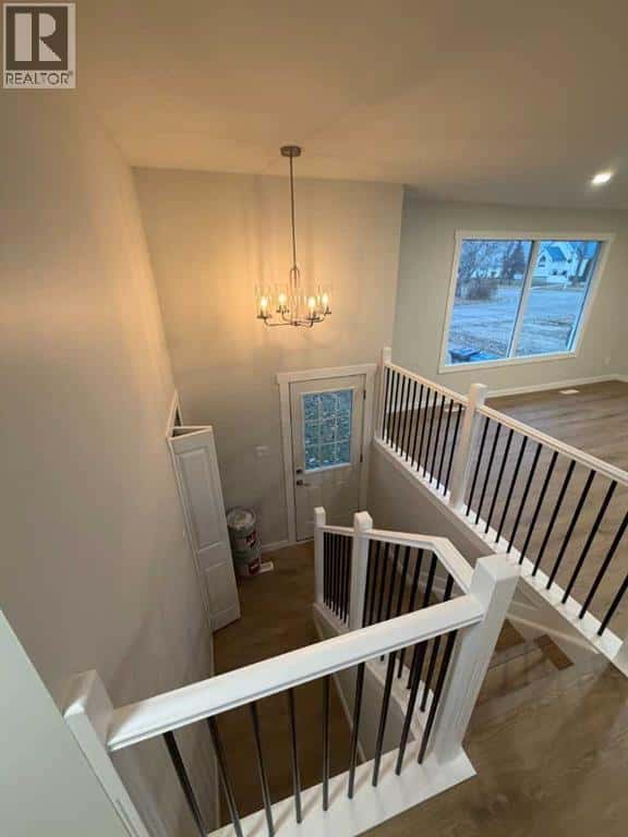 10011 97 Avenue — Wembley, Alberta - Photo 2 of 7