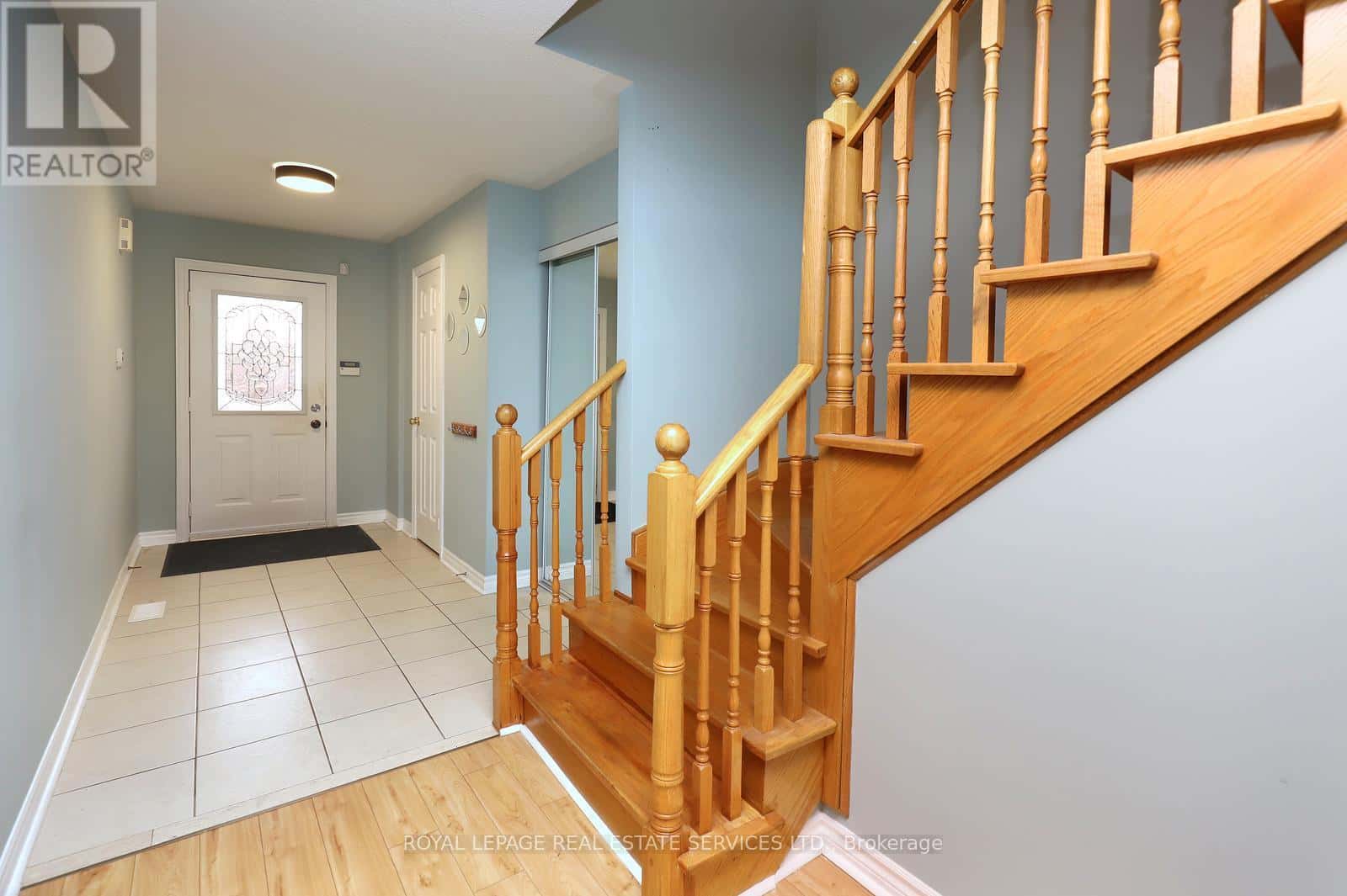 384 RIVERSTONE DRIVE — Oakville (WC Wedgewood Creek), Ontario - Photo 5 of 30