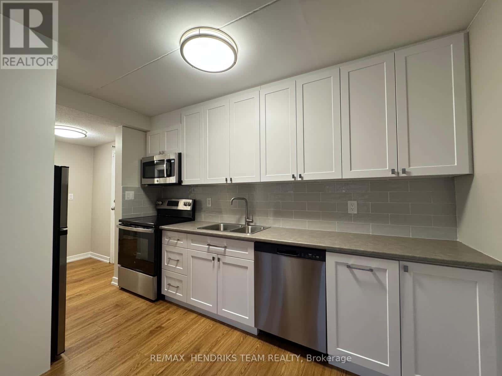 B-310 - 80 ROCKWOOD AVENUE — St. Catharines (Secord Woods), Ontario - Photo 4 of 15