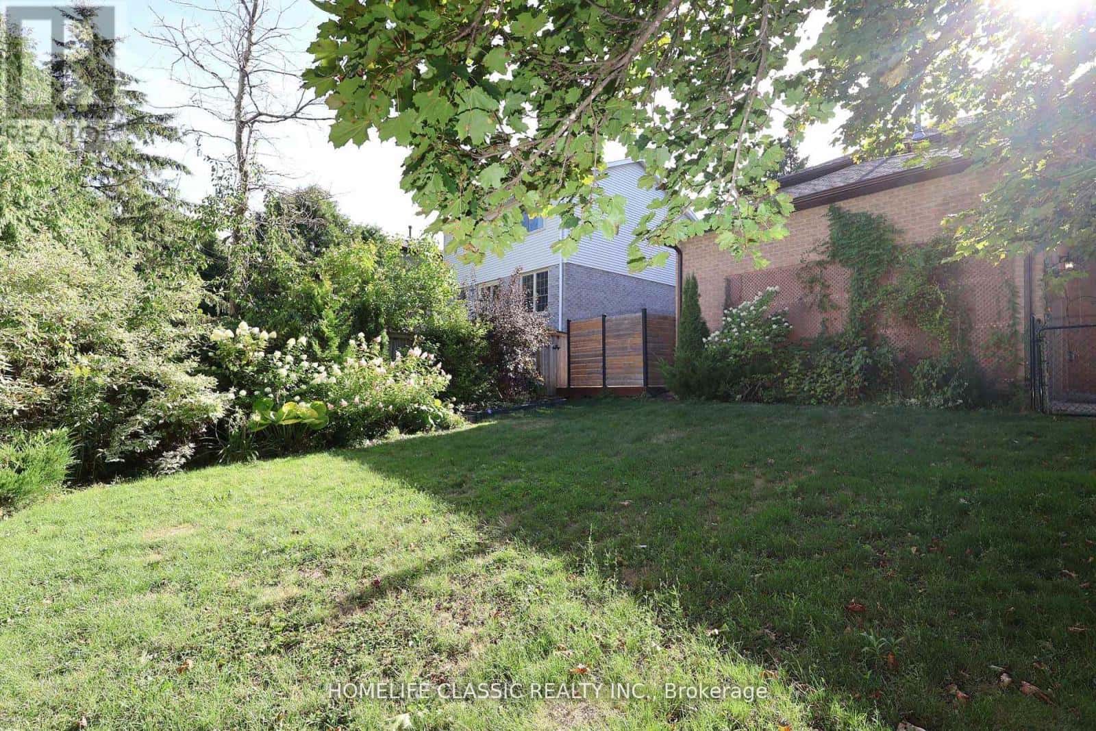 354 BEXHILL ROAD — Newmarket (Bristol-London), Ontario - Photo 3 of 14