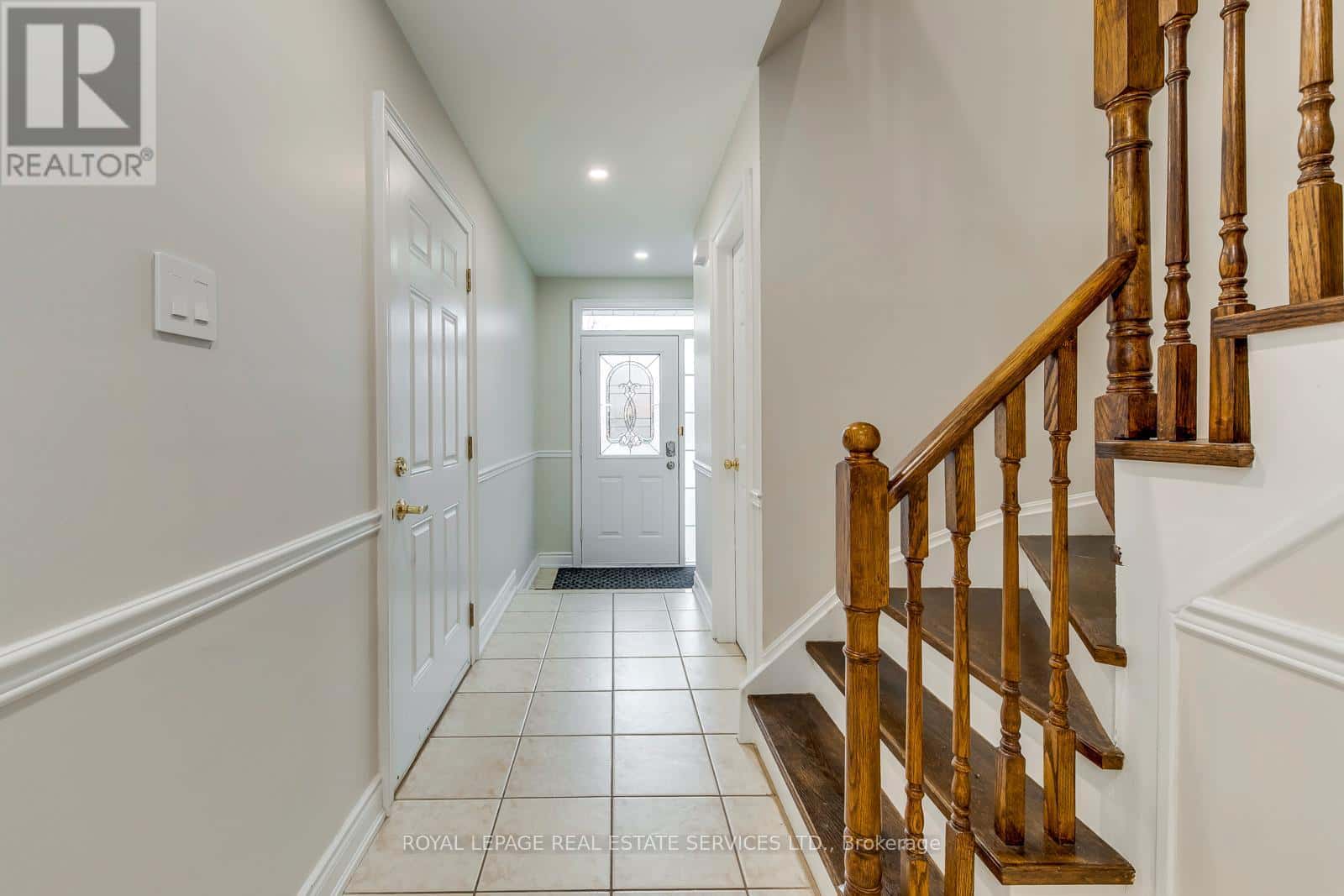 2264 DALE RIDGE DRIVE — Oakville (WT West Oak Trails), Ontario - Photo 3 of 26