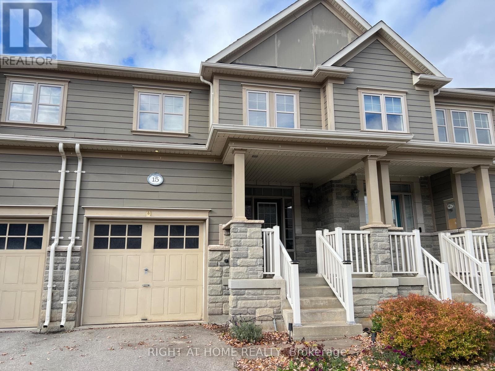 15 AIRD COURT — Milton (SC Scott), Ontario - Main photo