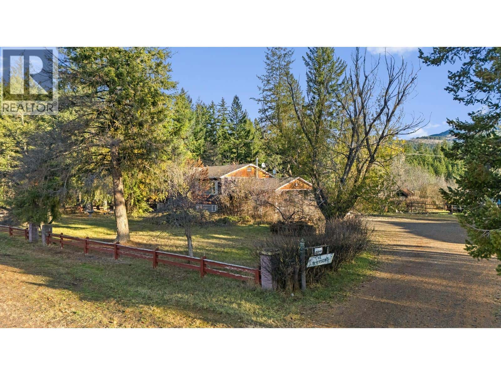 4872 Lodgepole Road — Barriere, British Columbia - Photo 3 of 53