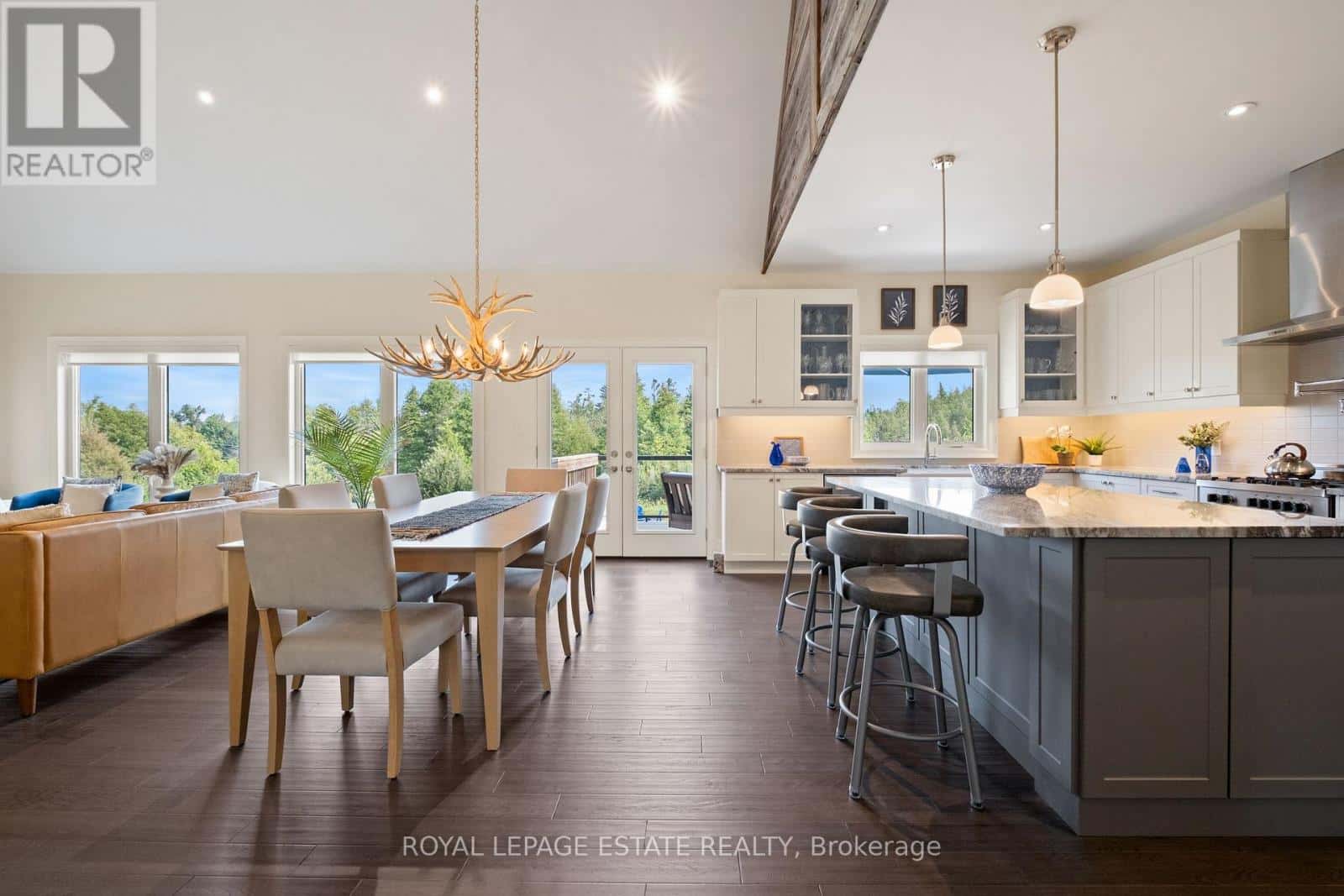 3 GEORGIAN GRANDE DRIVE — Oro-Medonte, Ontario - Photo 4 of 39